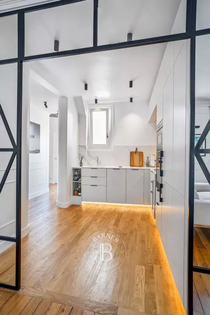 Paris 4th arrondissement - Dual-aspect apartment - 1 bedroom picture 4