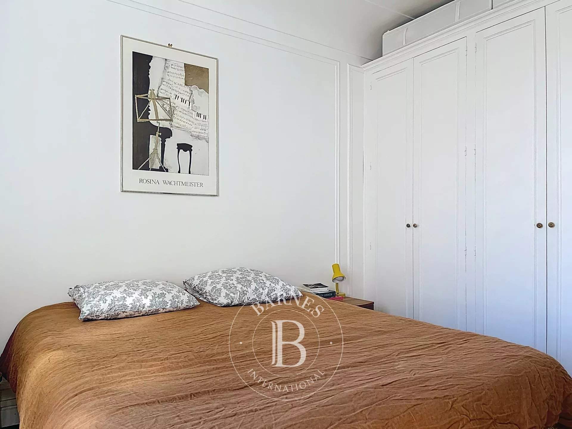 The short-term rental service at BARNES presents this property : picture 13