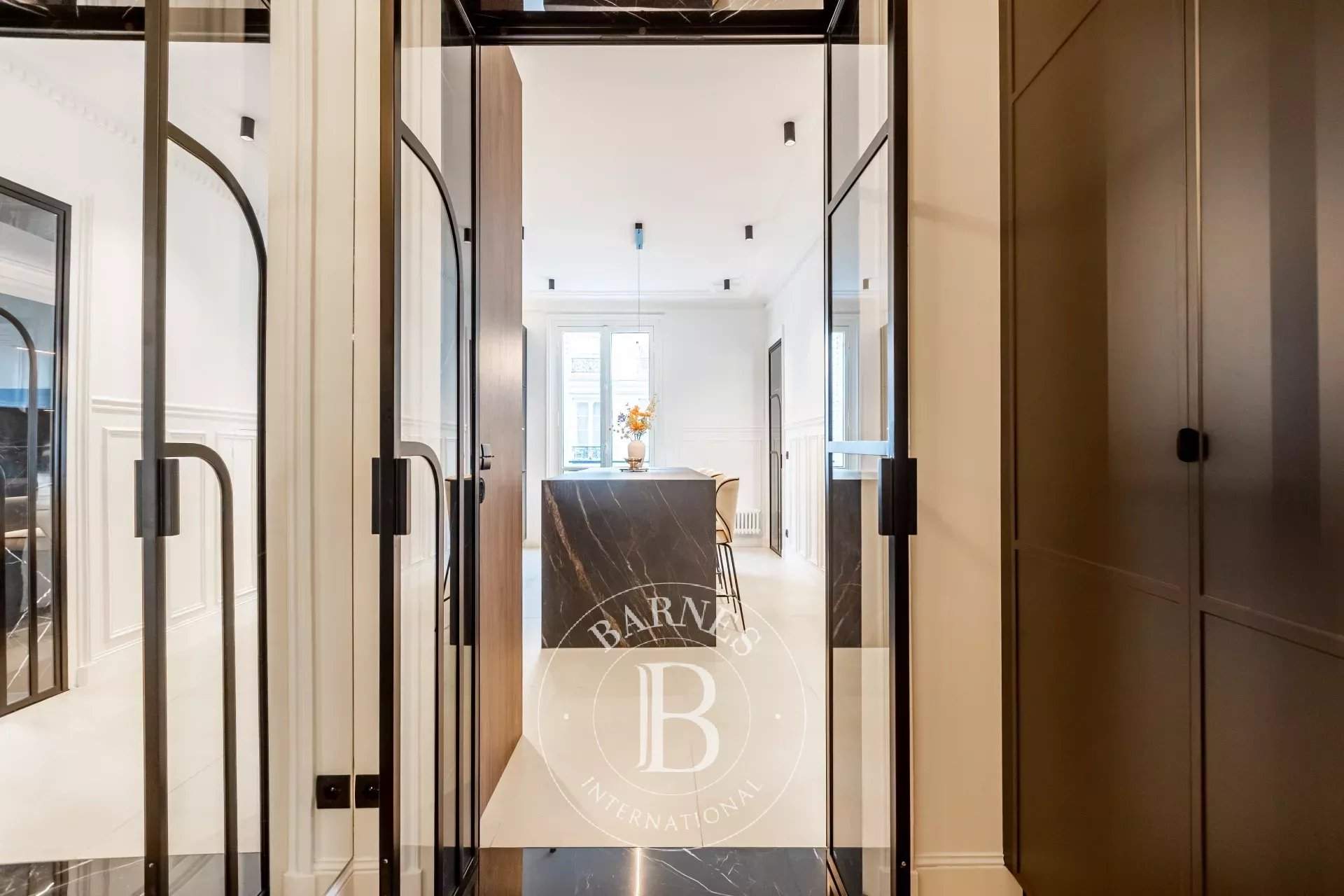 Paris  - Appartement  2 Chambres - picture 9