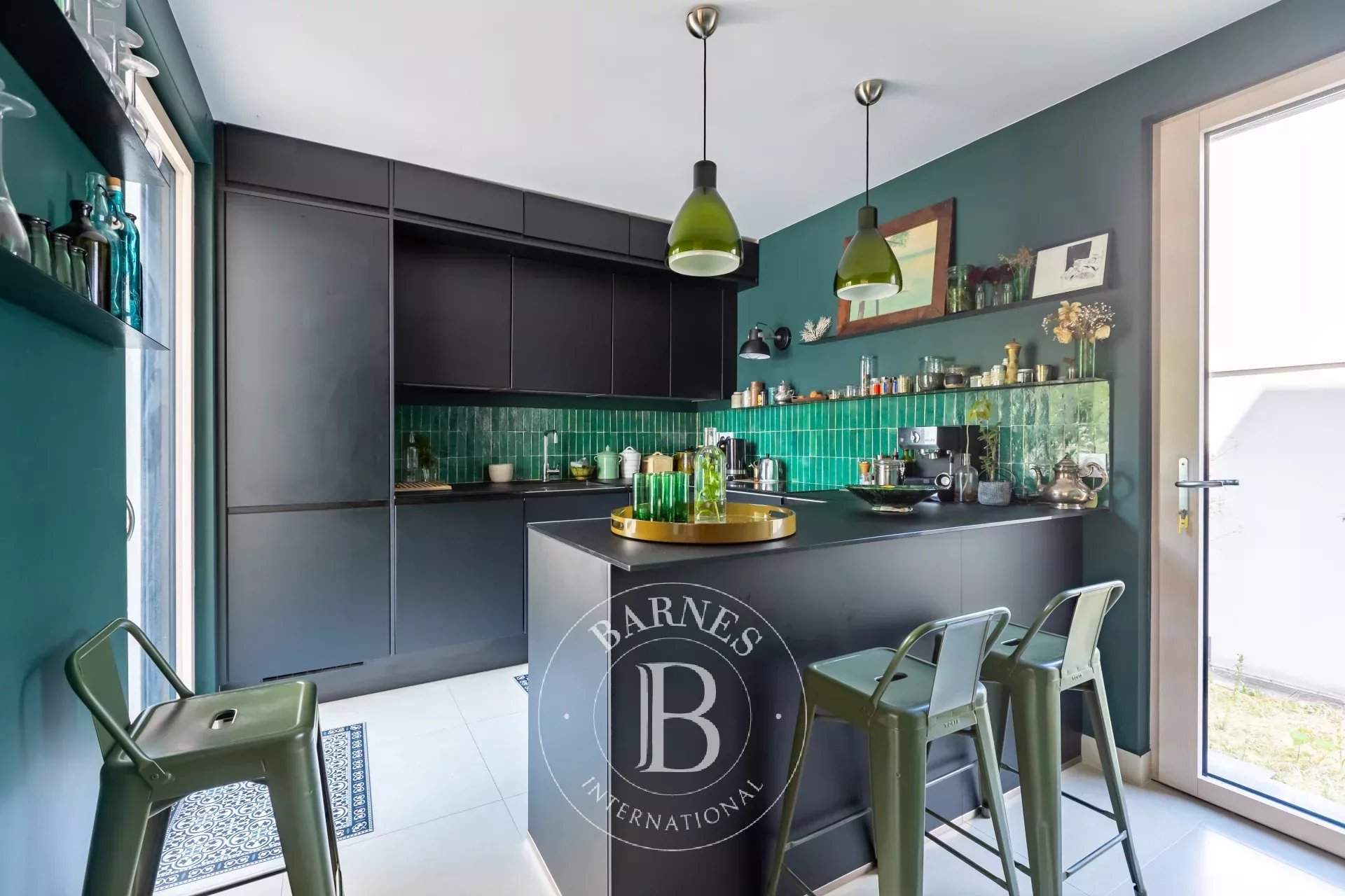 Issy-les-Moulineaux  - Duplex  2 Chambres - picture 7