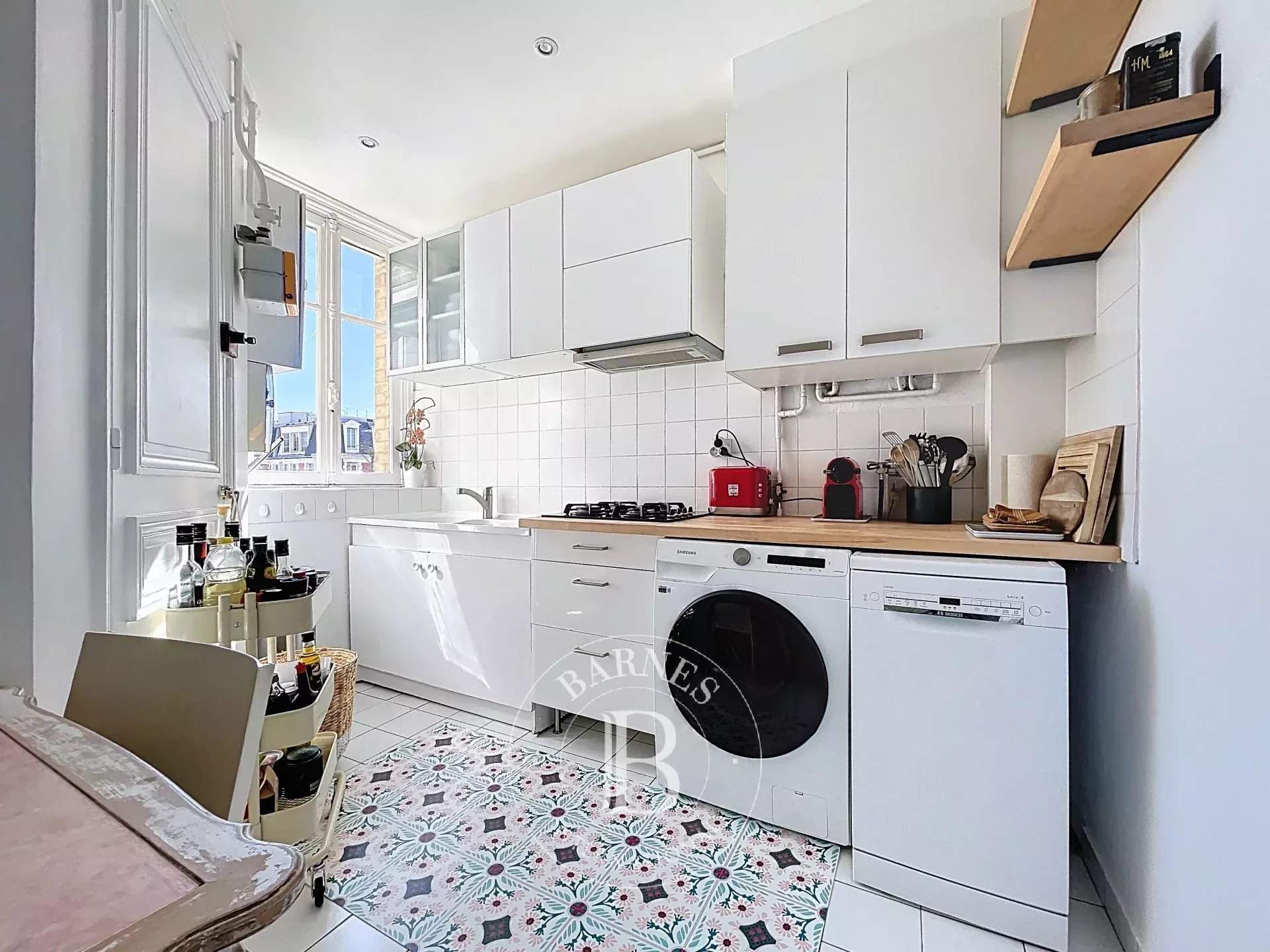 The short-term rental service at BARNES presents this property : picture 5