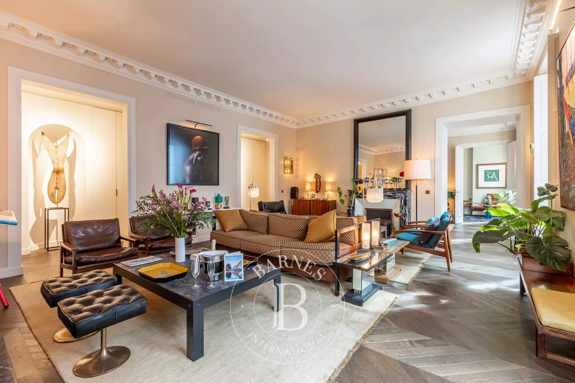 Paris  - Apartment 3 Bedrooms - picture 1