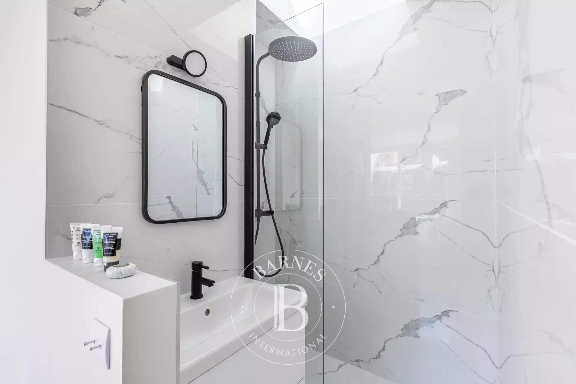 Paris  - Appartement  2 Chambres - picture 17