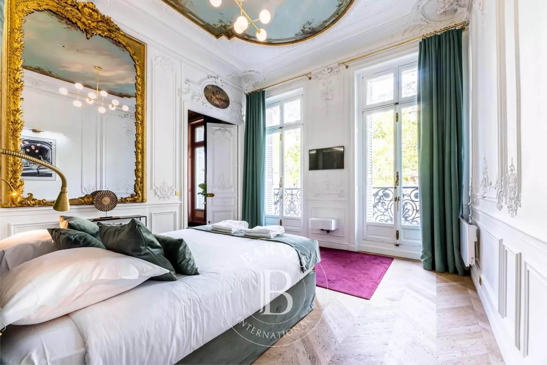 Paris  - Apartment 4 Bedrooms - picture 14
