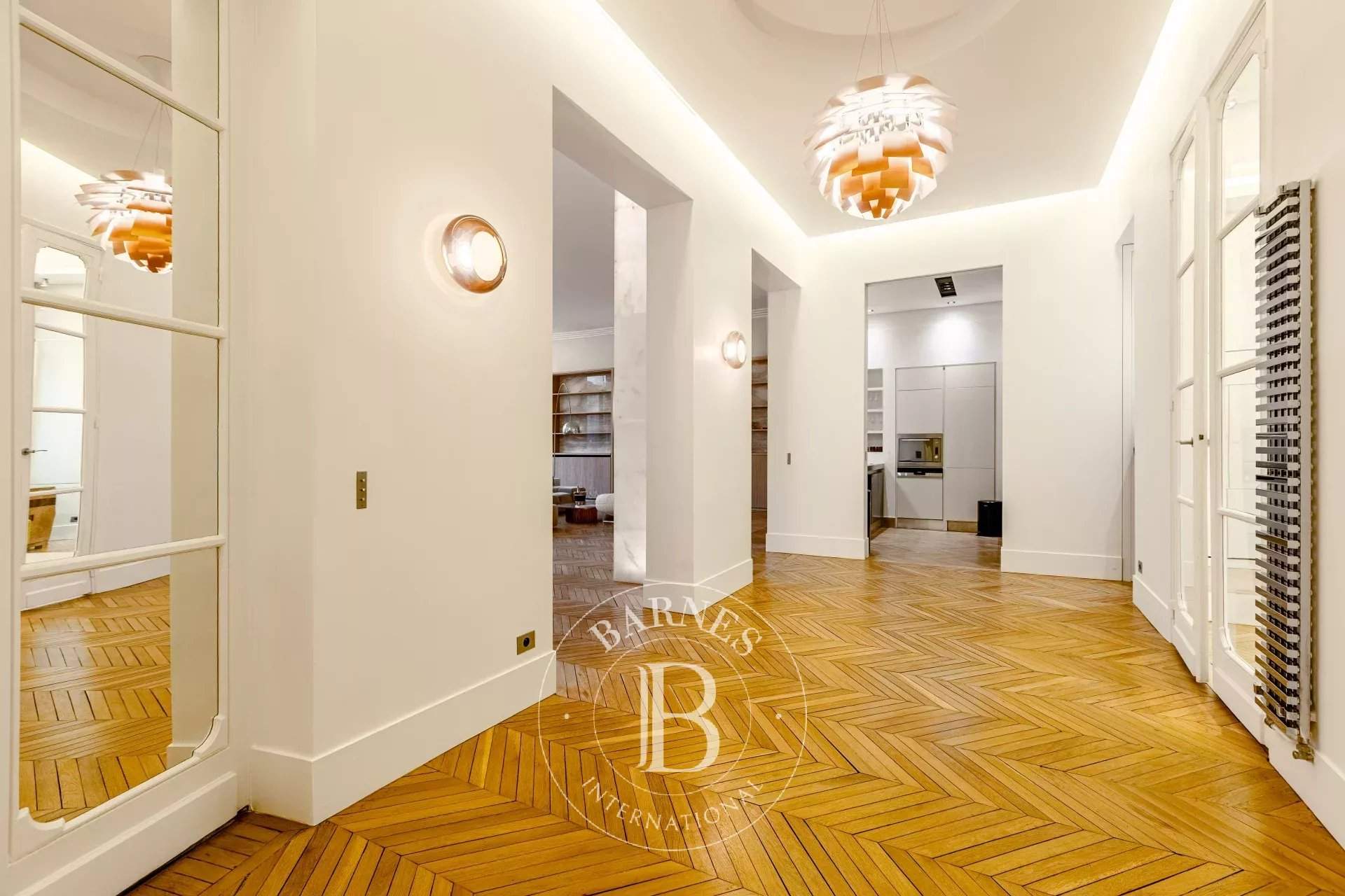 The short-term rental service at BARNES presents this property : picture 9