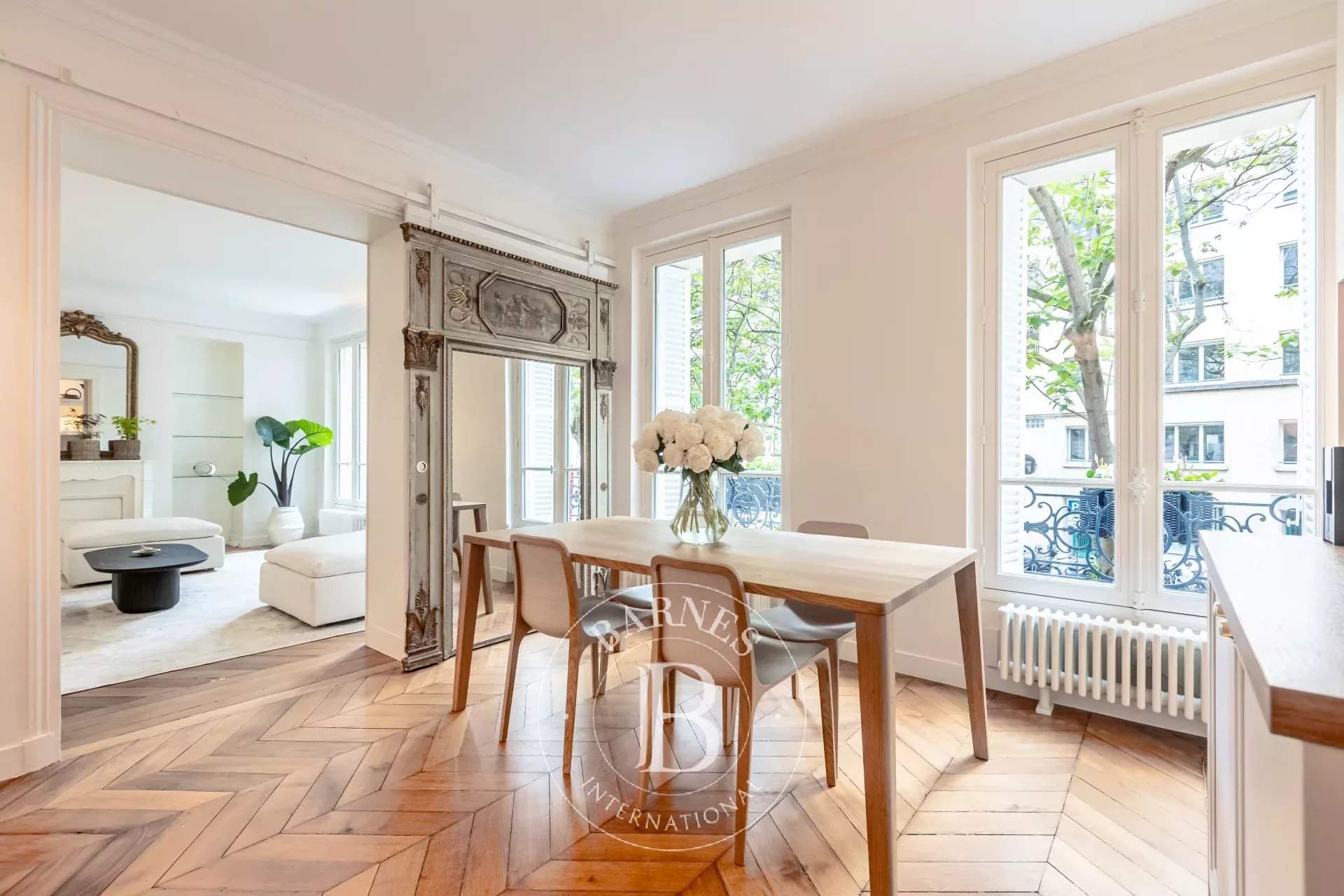 Paris  - Appartement 3 Pi&egrave;ces, 1 Chambre - picture 2