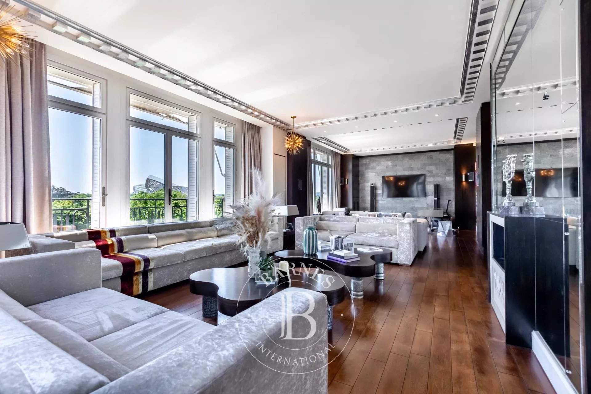 Neuilly-sur-Seine  - Apartment 4 Bedrooms - picture 1