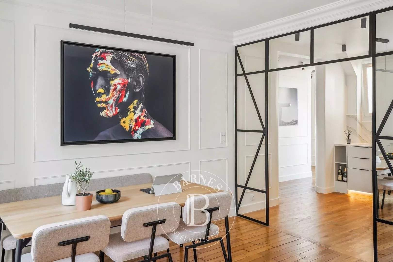 Paris 4th arrondissement - Dual-aspect apartment - 1 bedroom picture 3