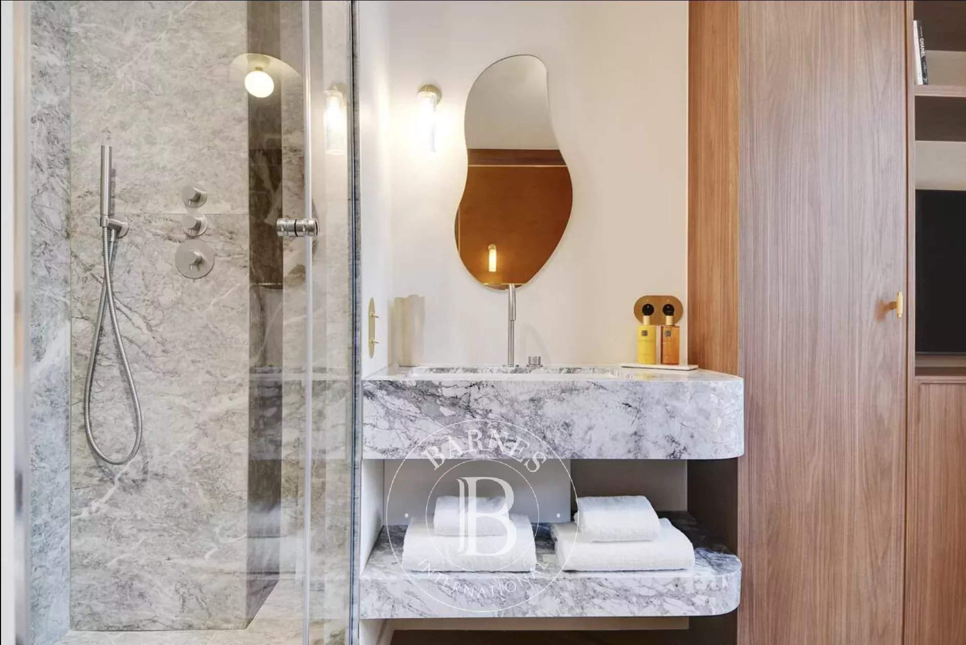 PARIS VI - APARTMENT - 3 BEDROOMS - 6 ADULTS picture 18