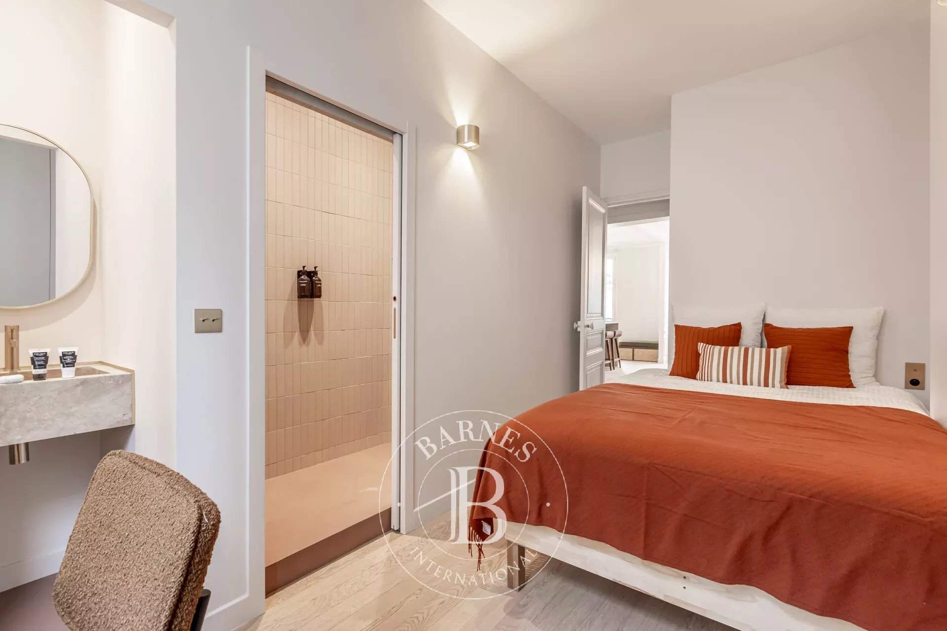 Paris  - Appartement  2 Chambres - picture 14