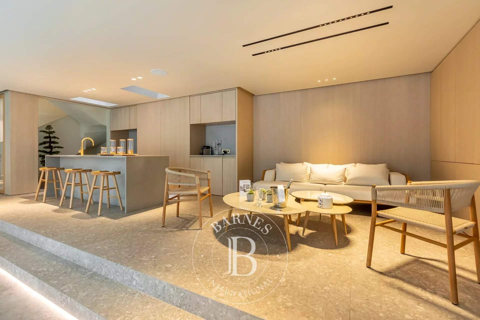 Paris  - Triplex  6 Chambres - picture 20