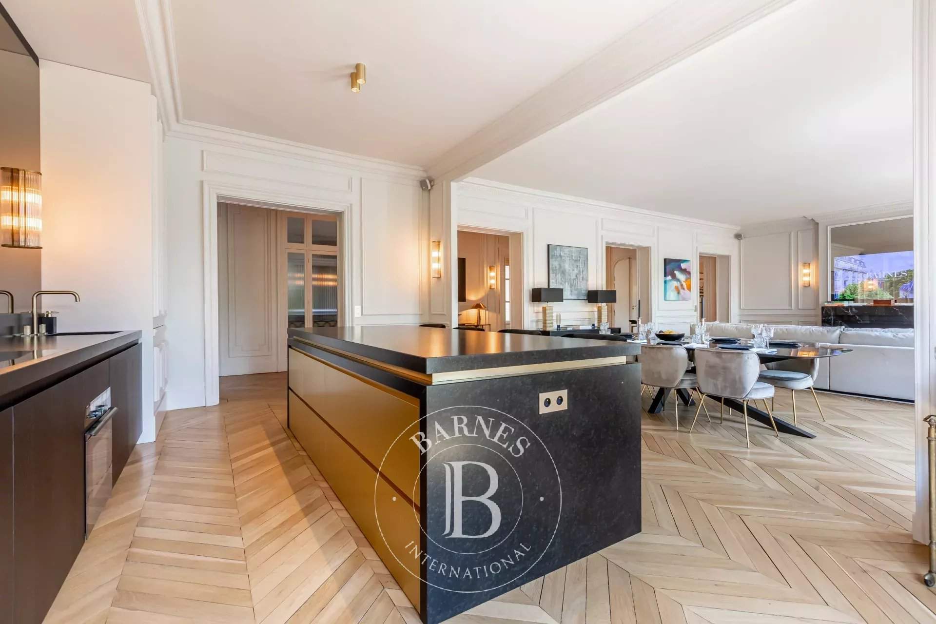 Paris  - Appartement  3 Chambres - picture 10