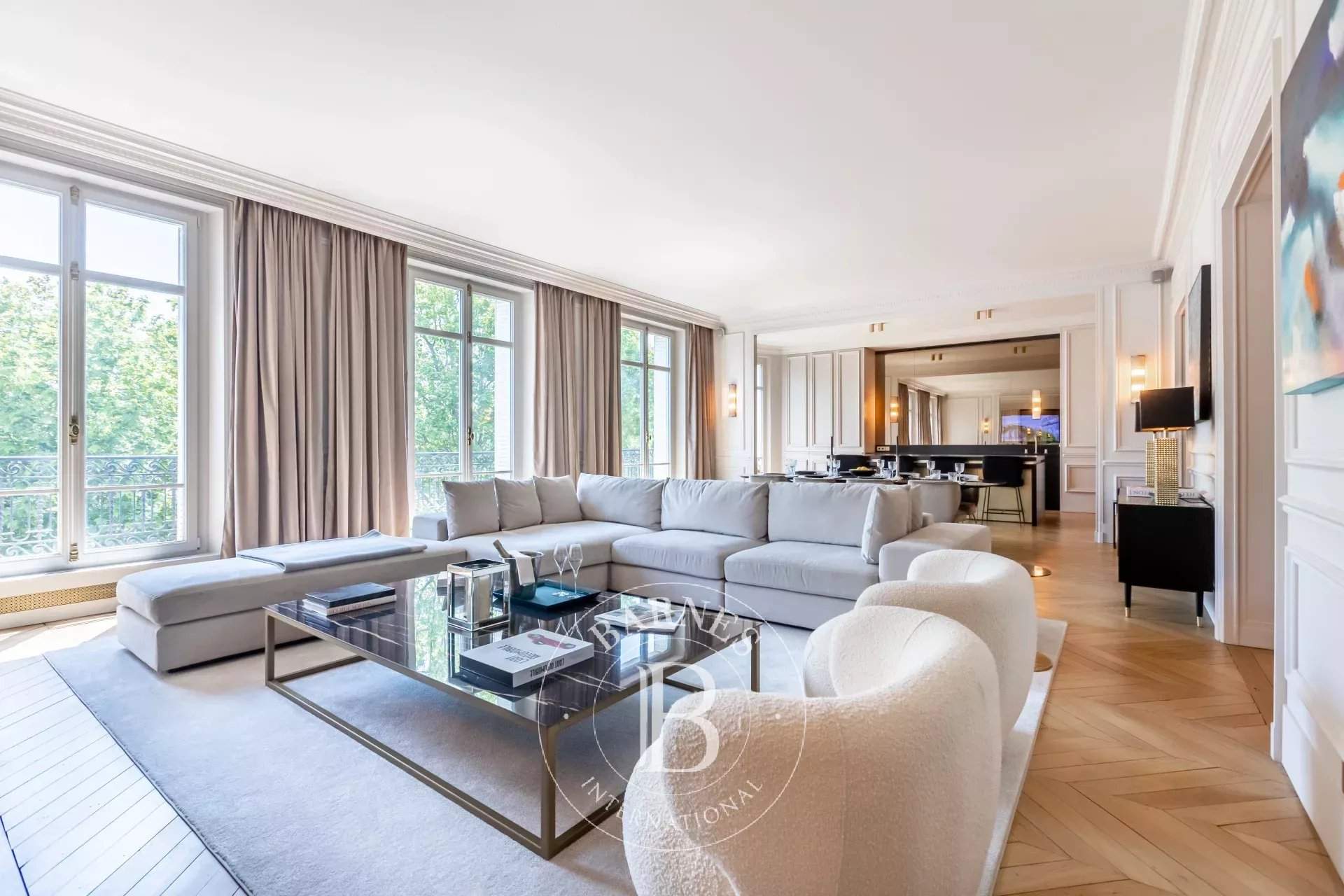 Paris  - Appartement  3 Chambres - picture 2