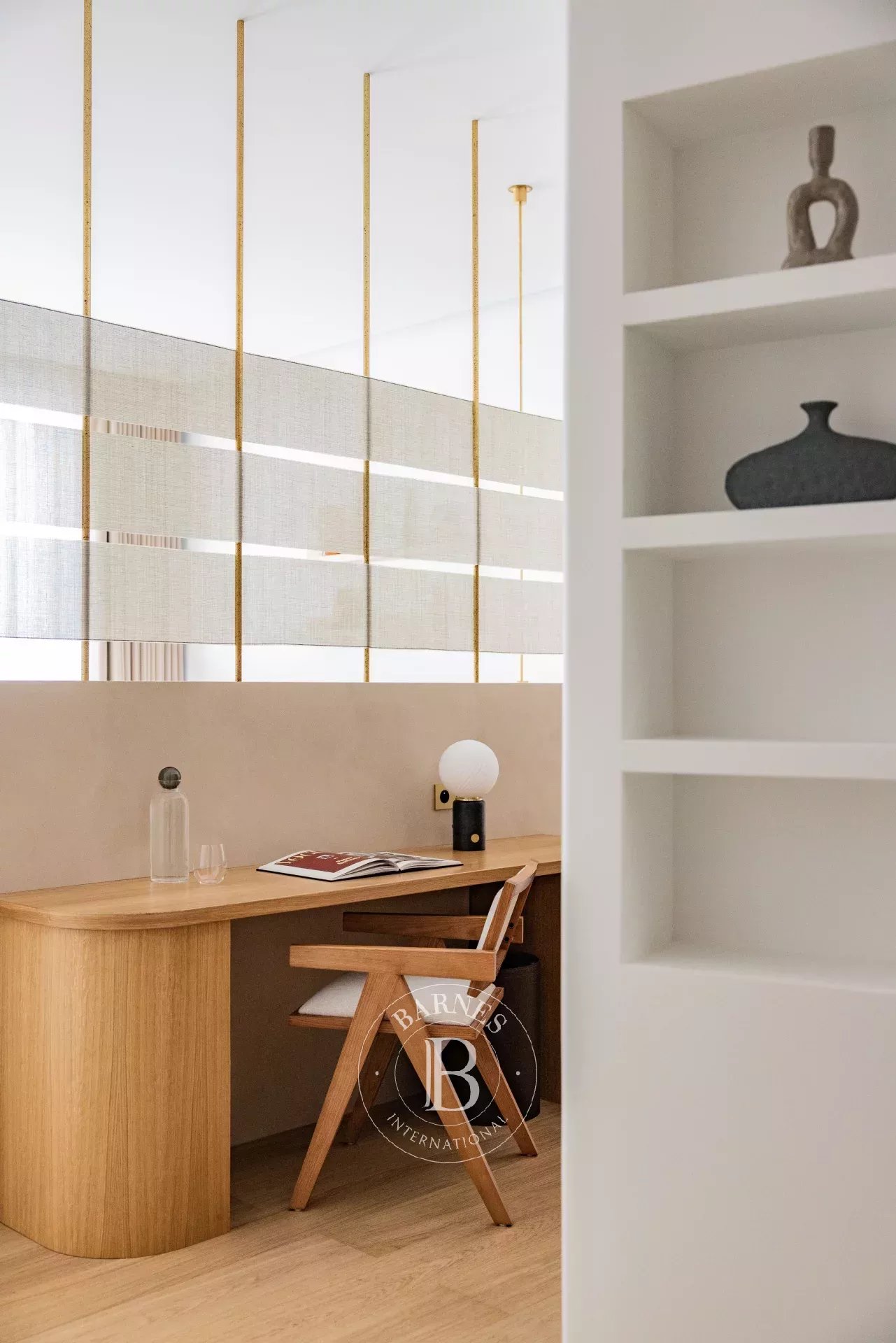 PARIS VIII - 3 BEDROOM APARTMENT -  6 GUESTS picture 9