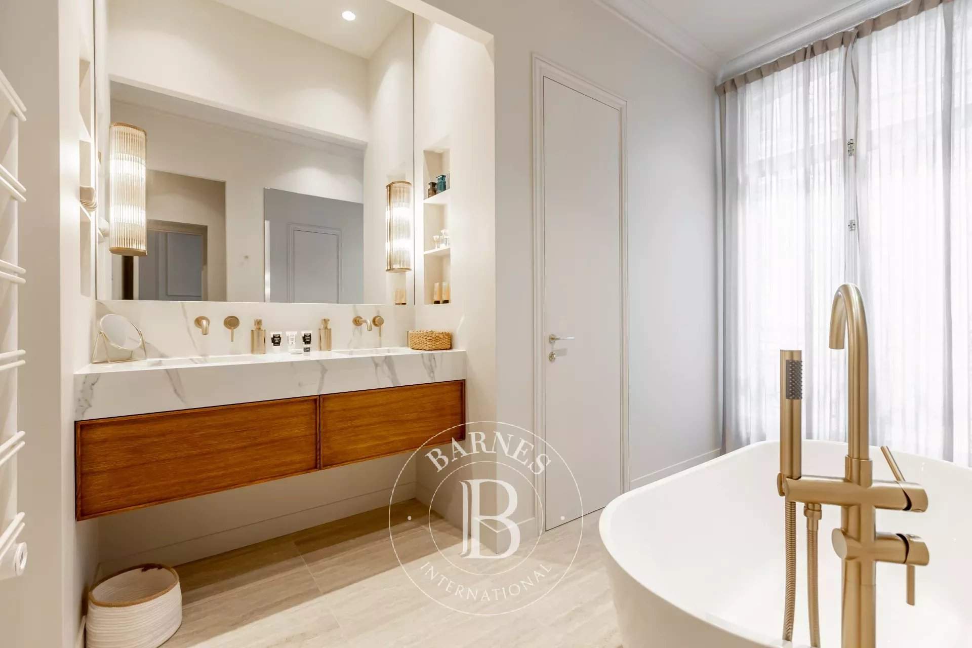 Paris  - Appartement  3 Chambres - picture 12