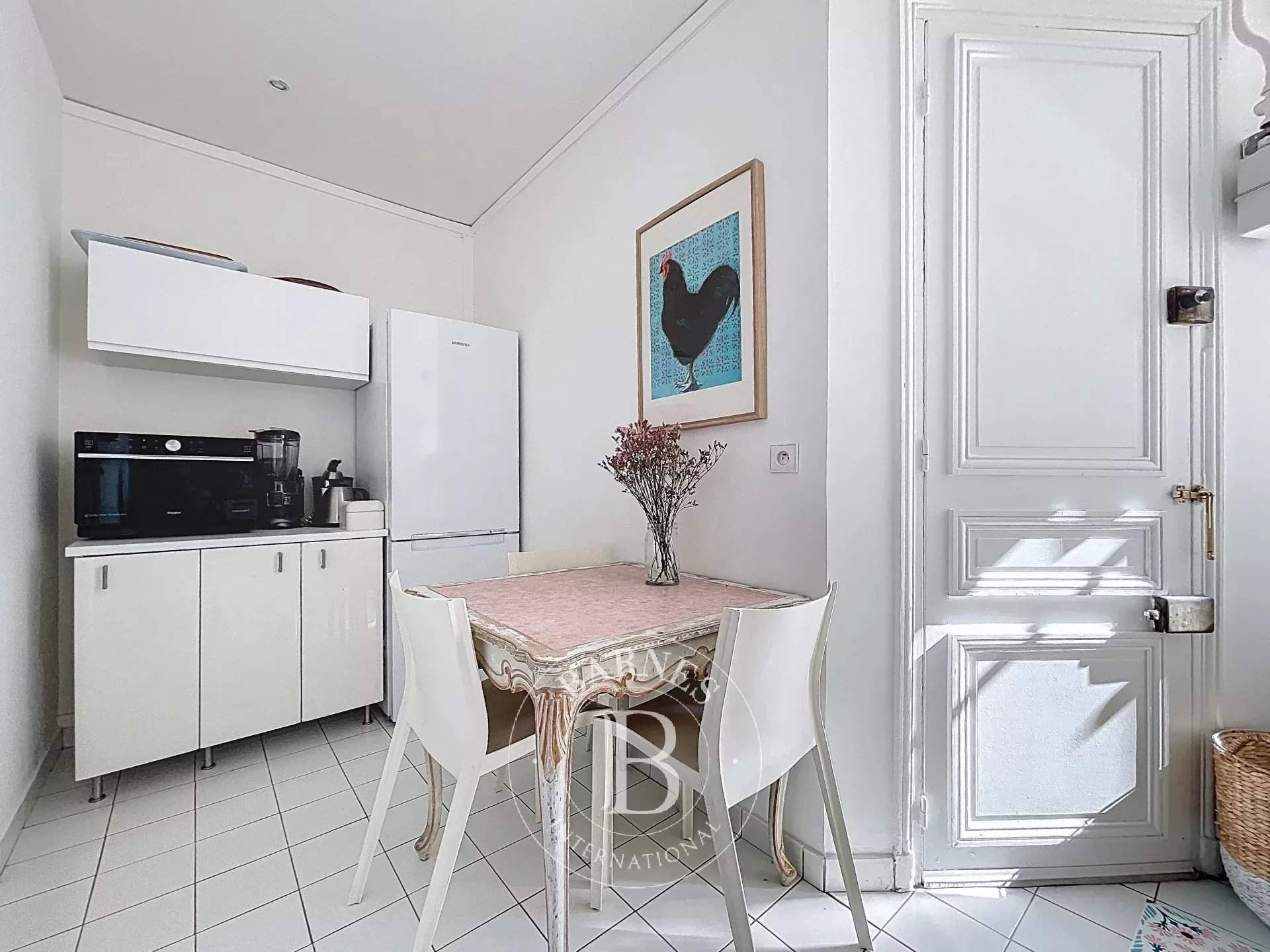 The short-term rental service at BARNES presents this property : picture 6