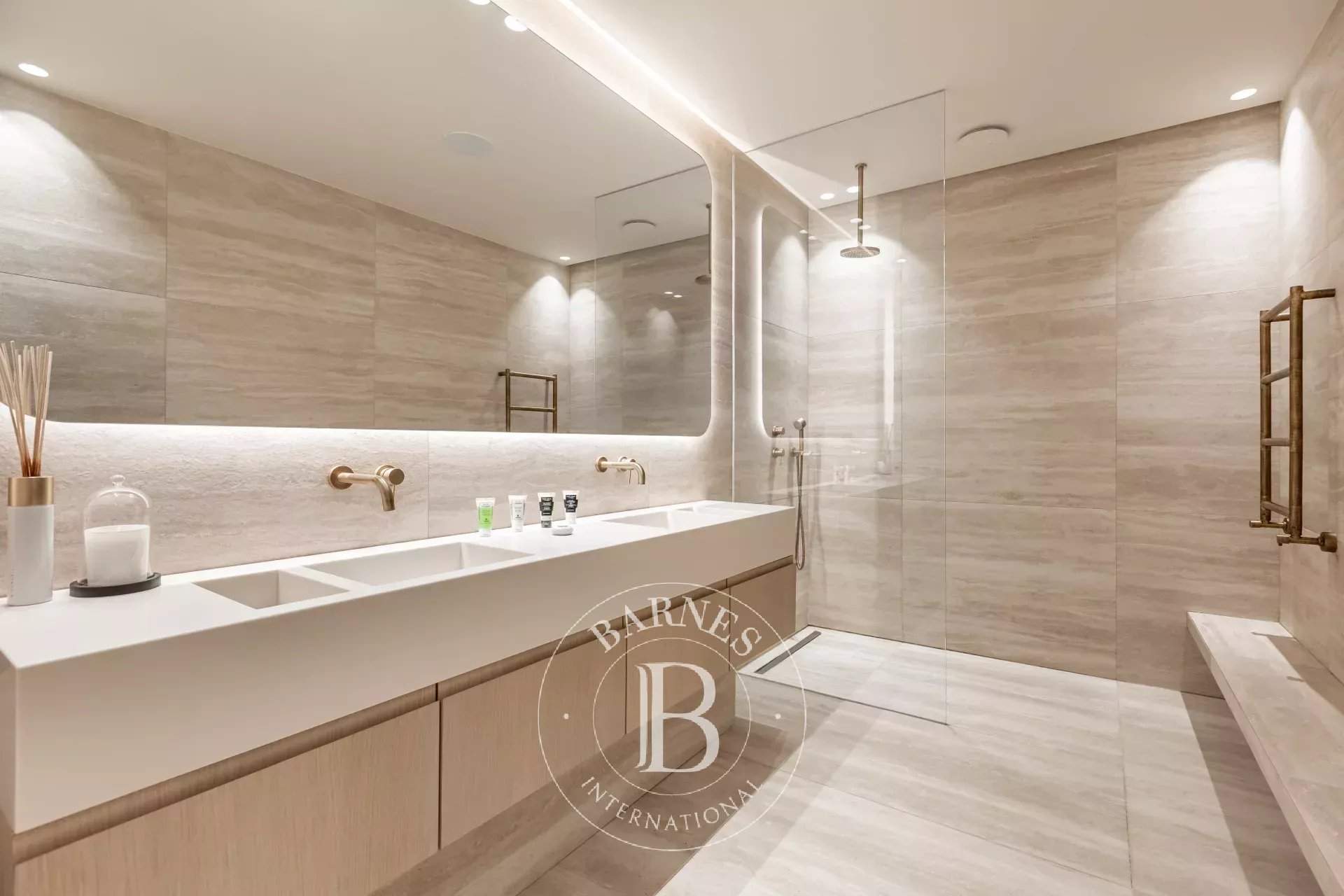 Paris  - Triplex  6 Chambres - picture 11