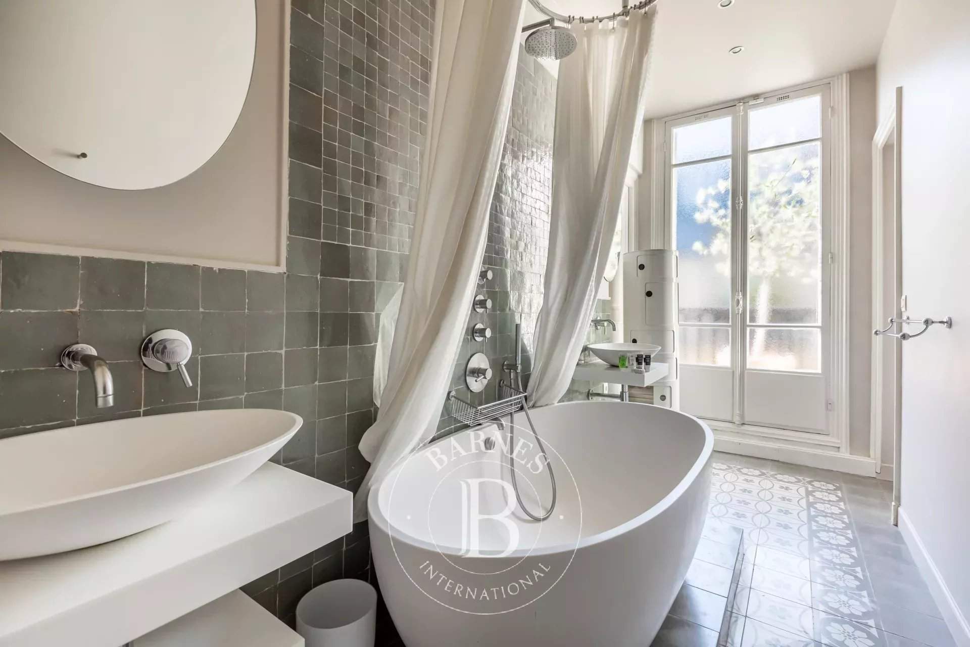 Paris  - Appartement  4 Chambres - picture 14