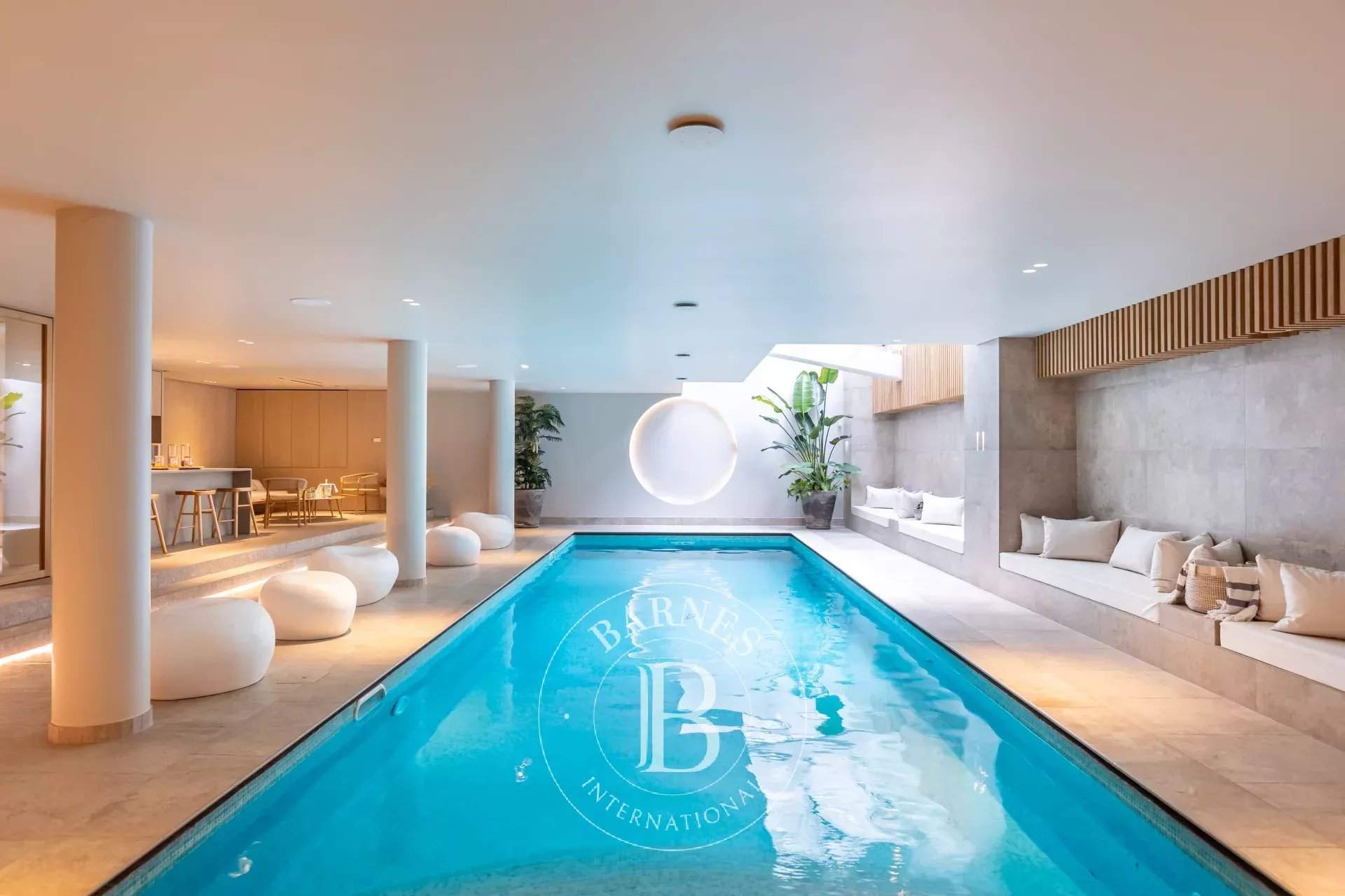 Paris  - Triplex  6 Chambres - picture 17