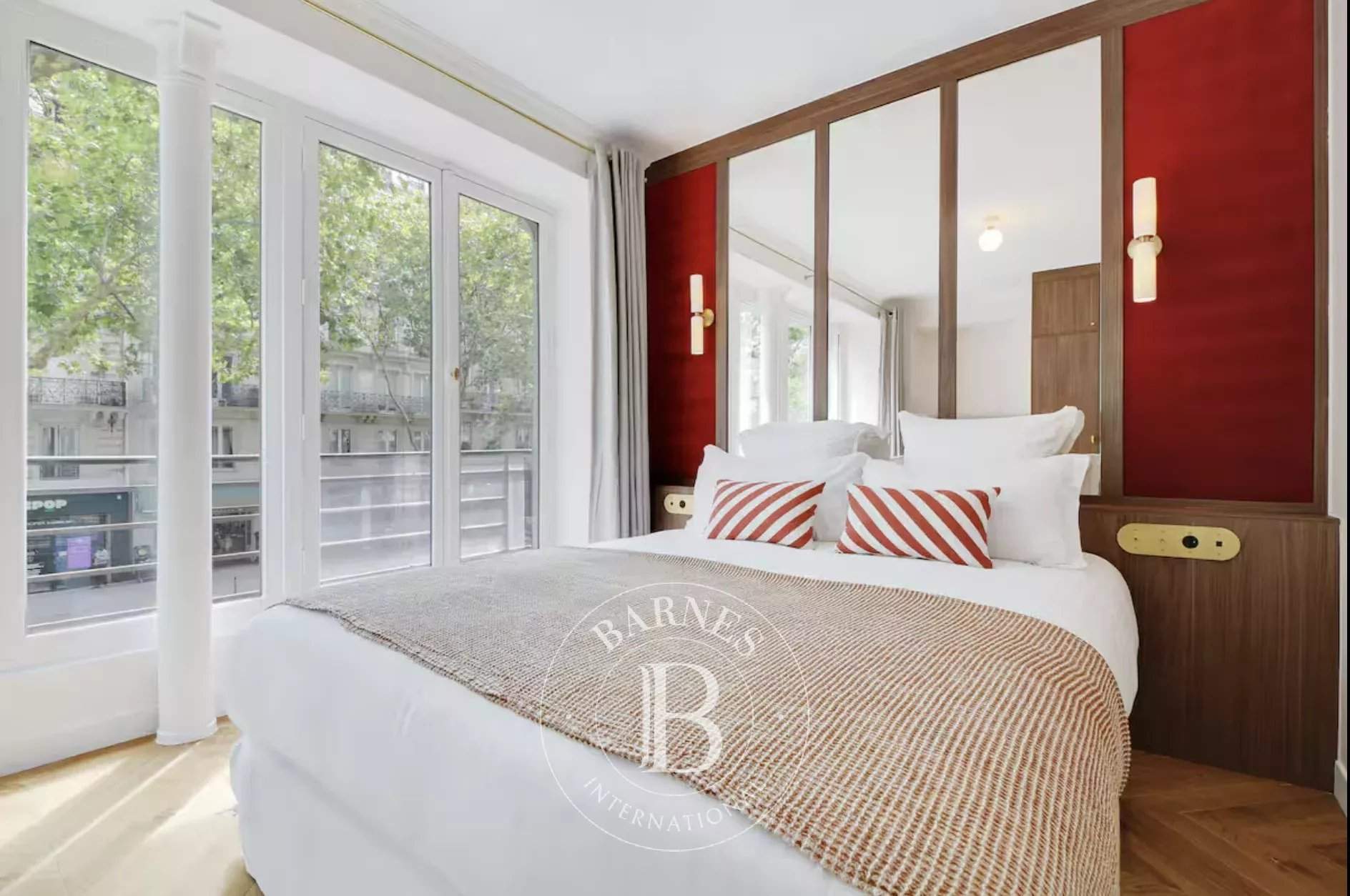 PARIS VI - APARTMENT - 3 BEDROOMS - 6 ADULTS picture 12