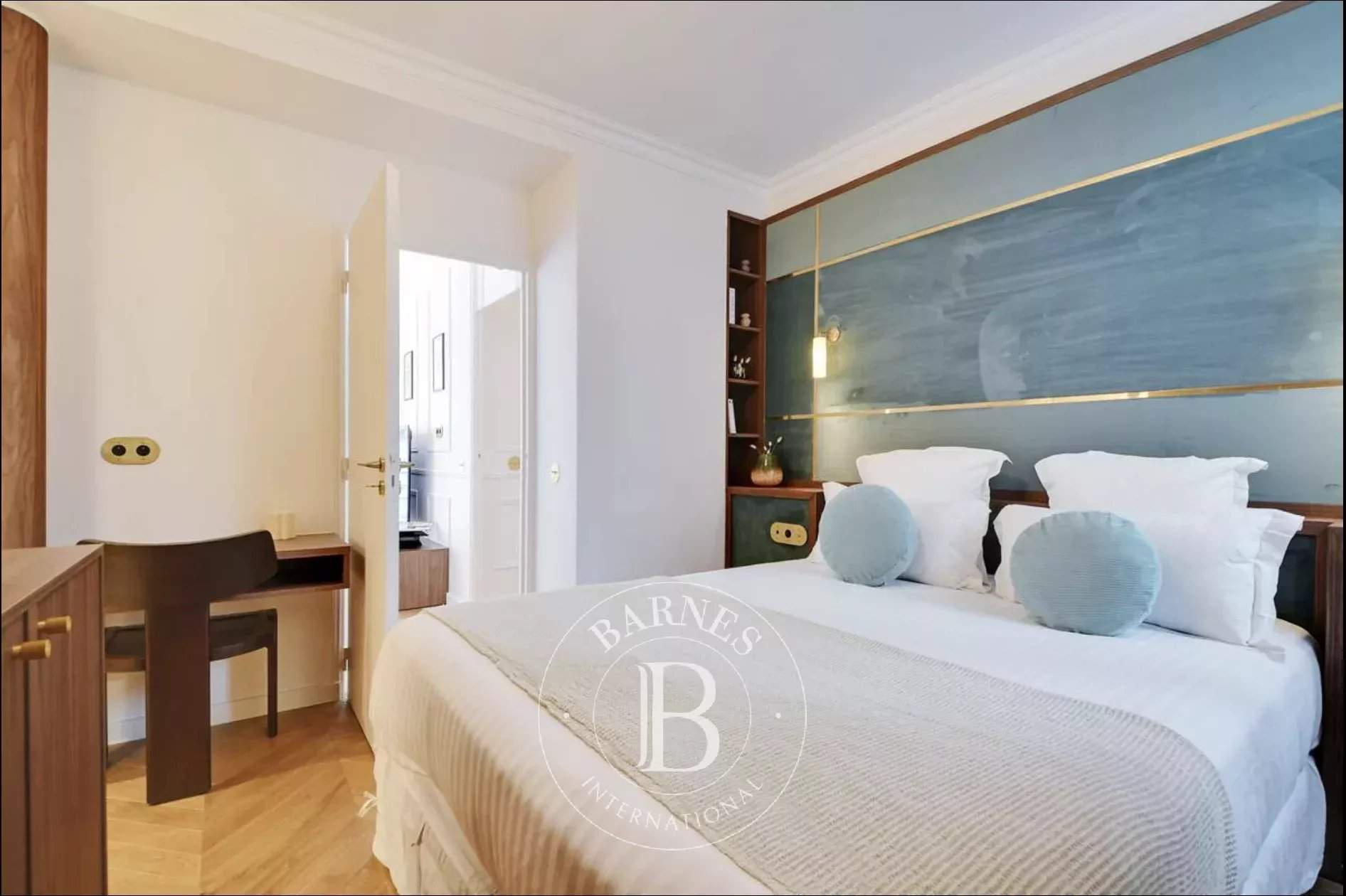 PARIS VI - APARTMENT - 3 BEDROOMS - 6 ADULTS picture 9