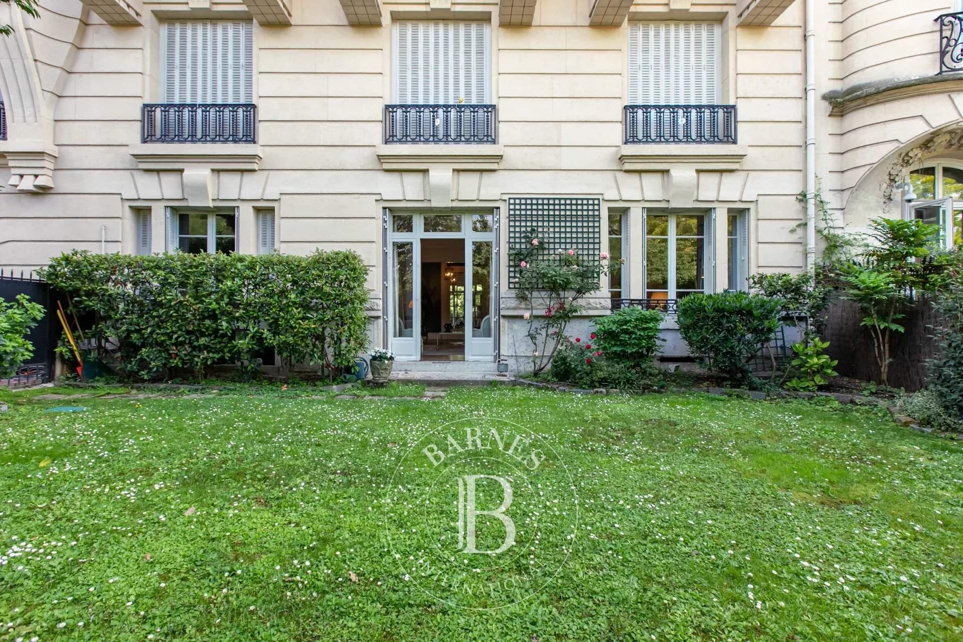 Paris  - Appartement  2 Chambres - picture 17