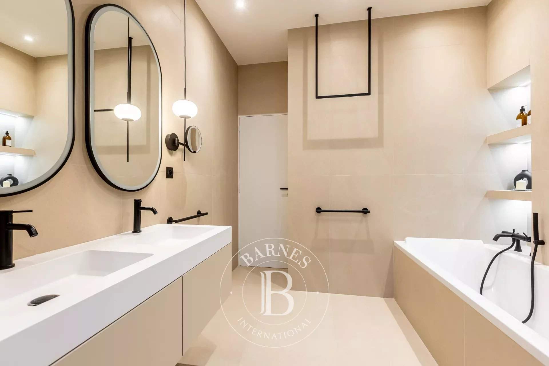 Paris  - Appartement  2 Chambres - picture 13