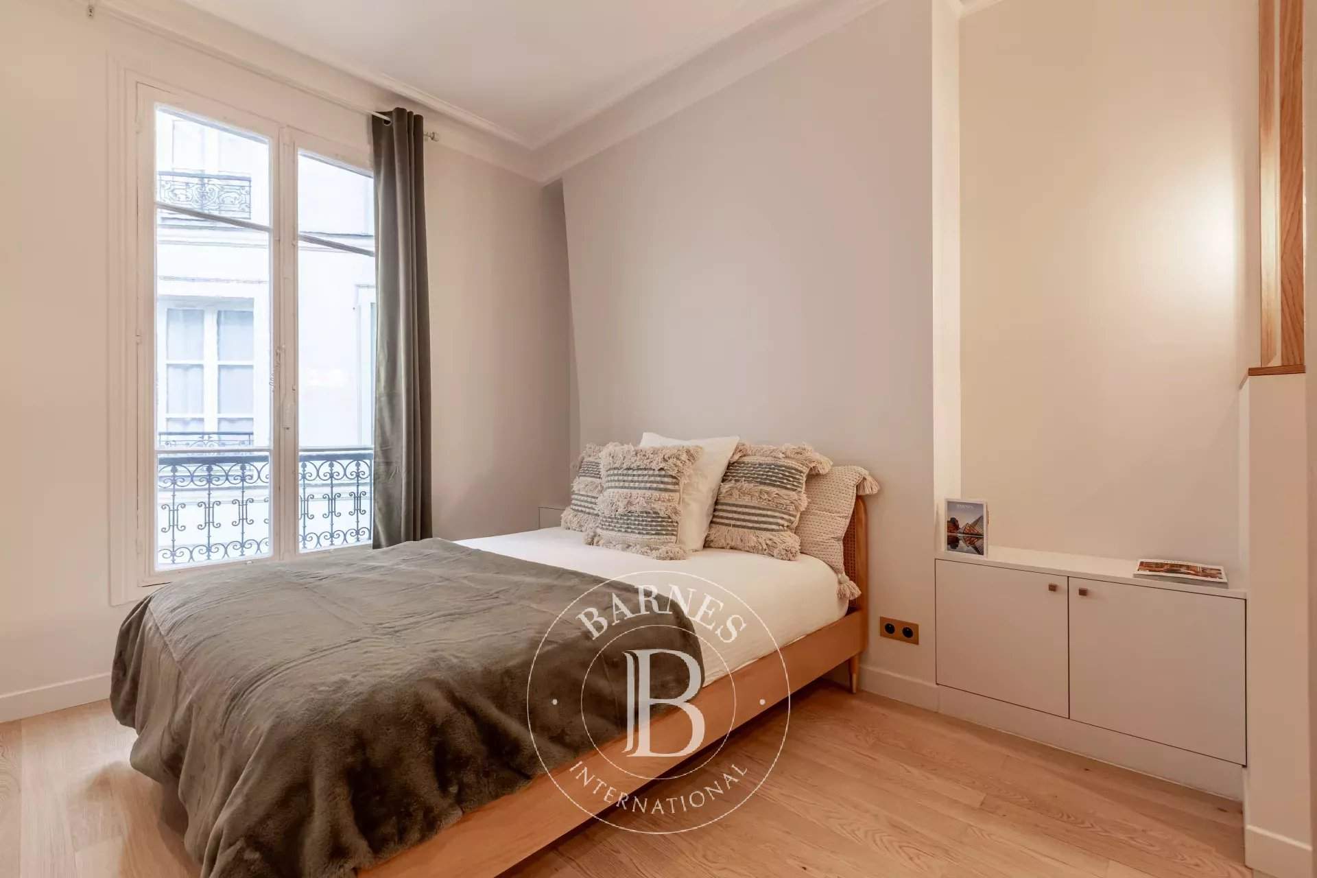 Paris  - Appartement  2 Chambres - picture 11