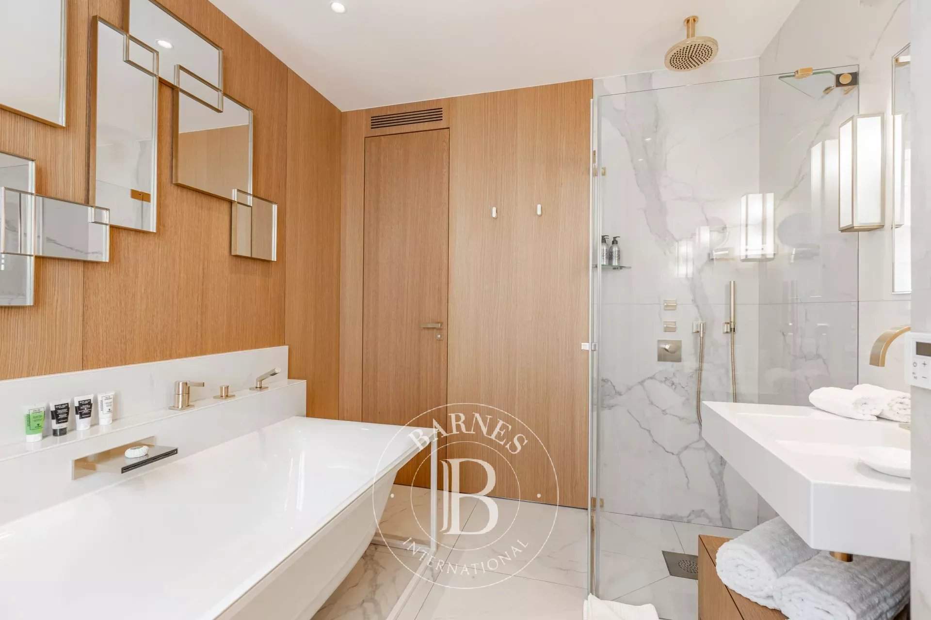 Paris  - Appartement  3 Chambres - picture 10