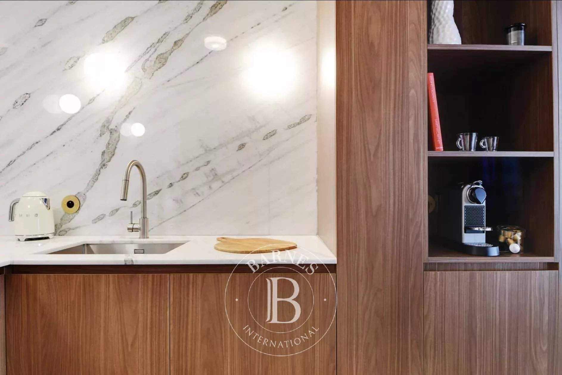 PARIS VI - APARTMENT - 3 BEDROOMS - 6 ADULTS picture 5