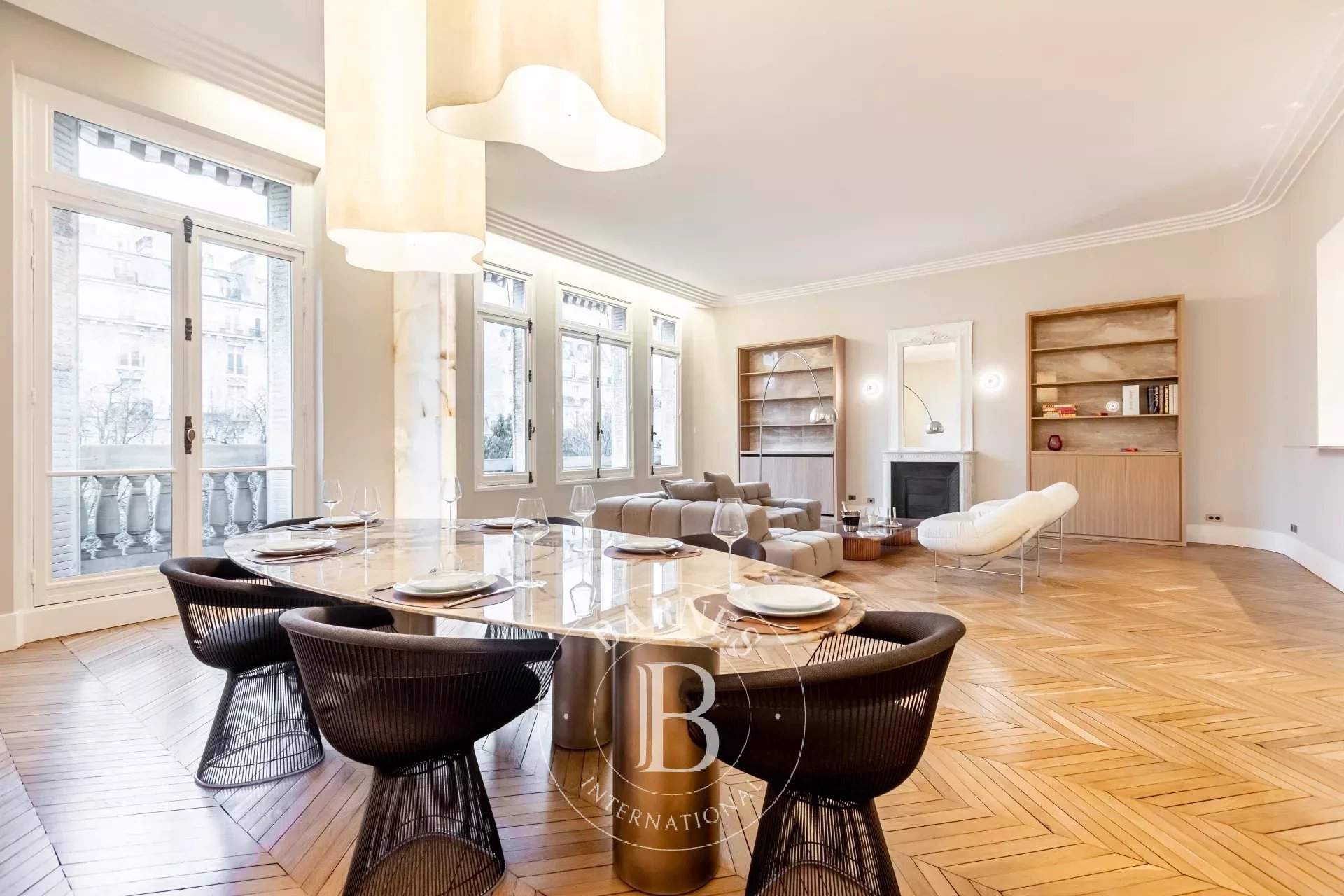 The short-term rental service at BARNES presents this property : picture 1