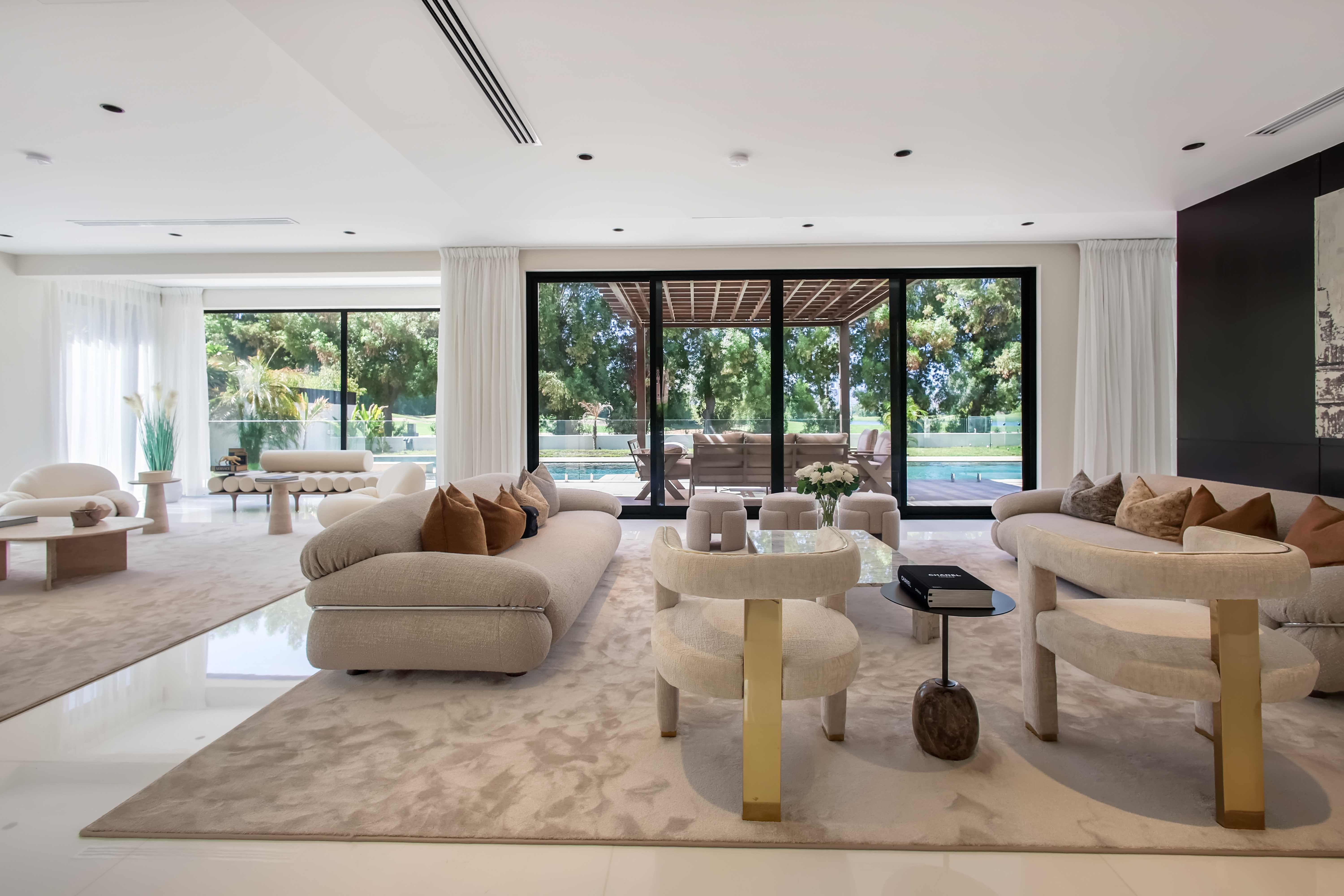 The Lakes  - Villa 6 Bedrooms