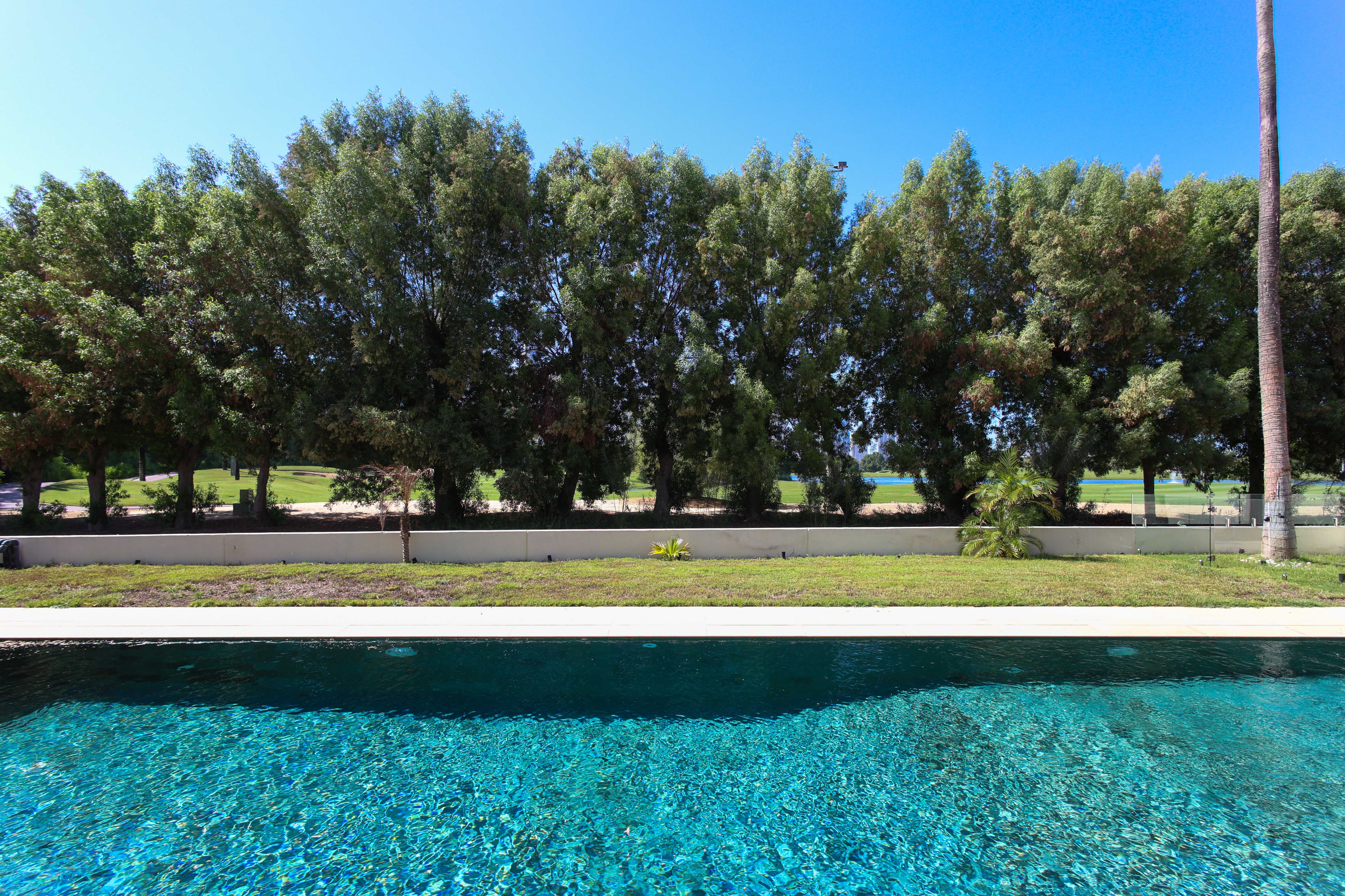 The Lakes  - Villa 6 Bedrooms