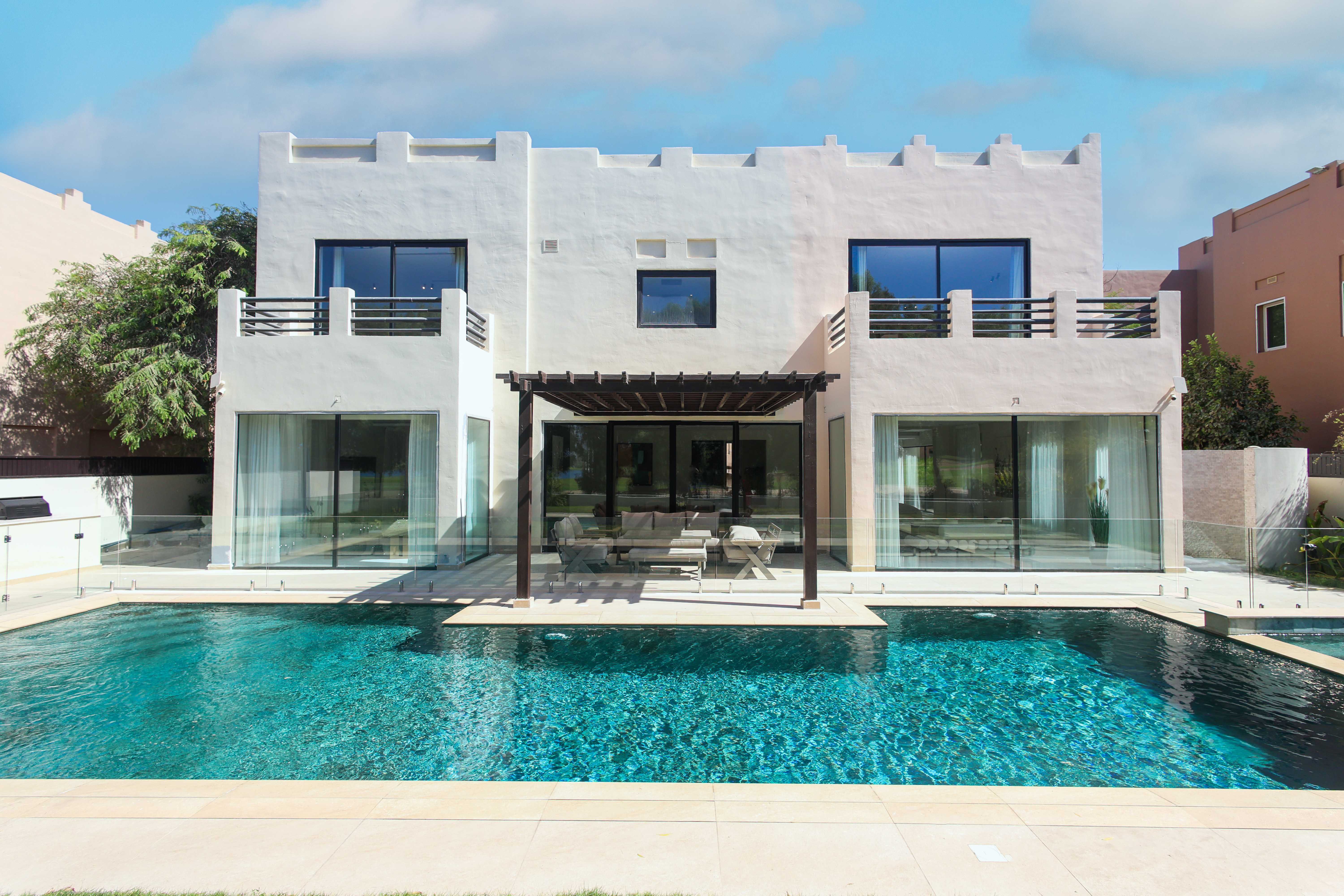 The Lakes  - Villa 6 Bedrooms