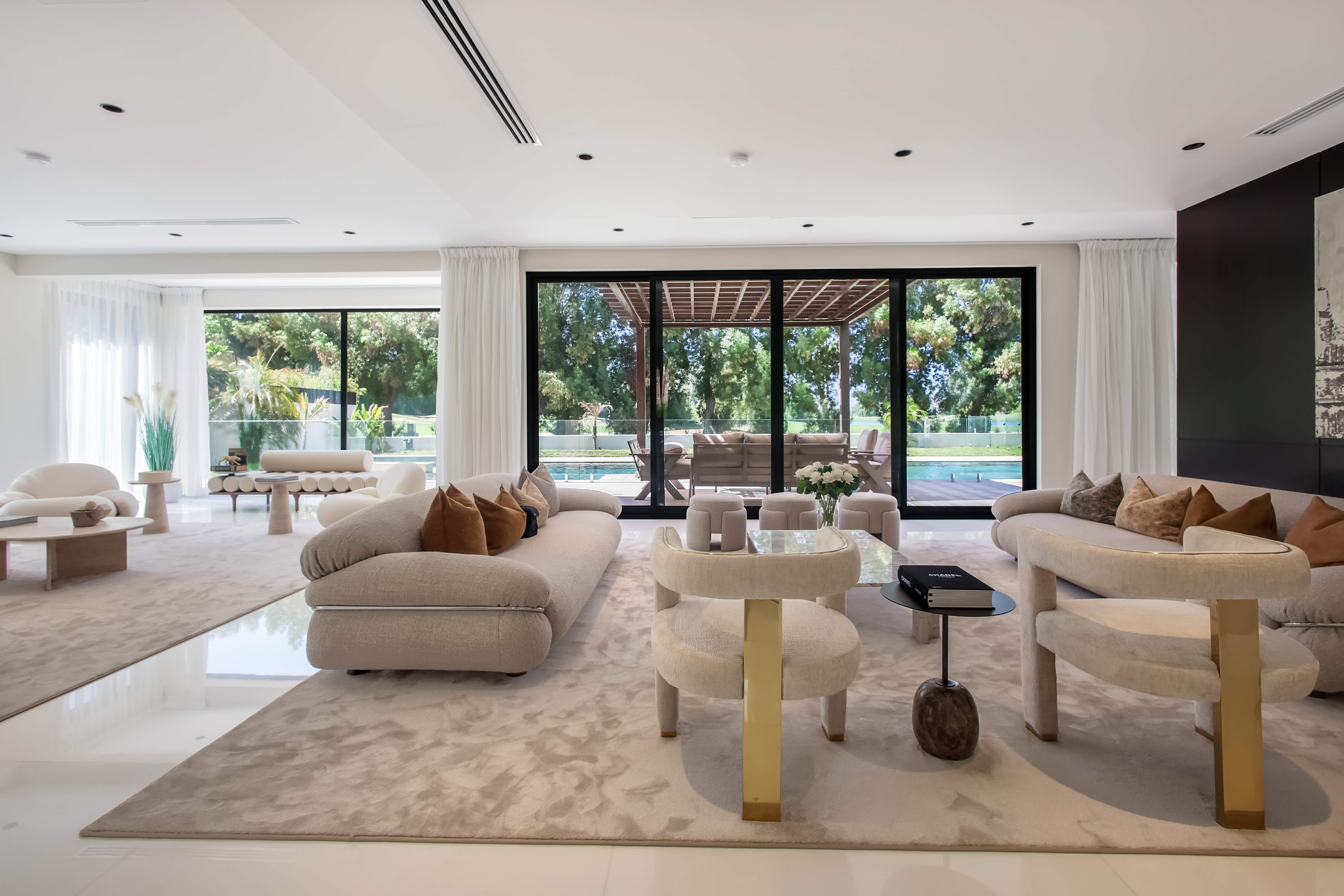 The Lakes  - Villa 6 Bedrooms - picture 1