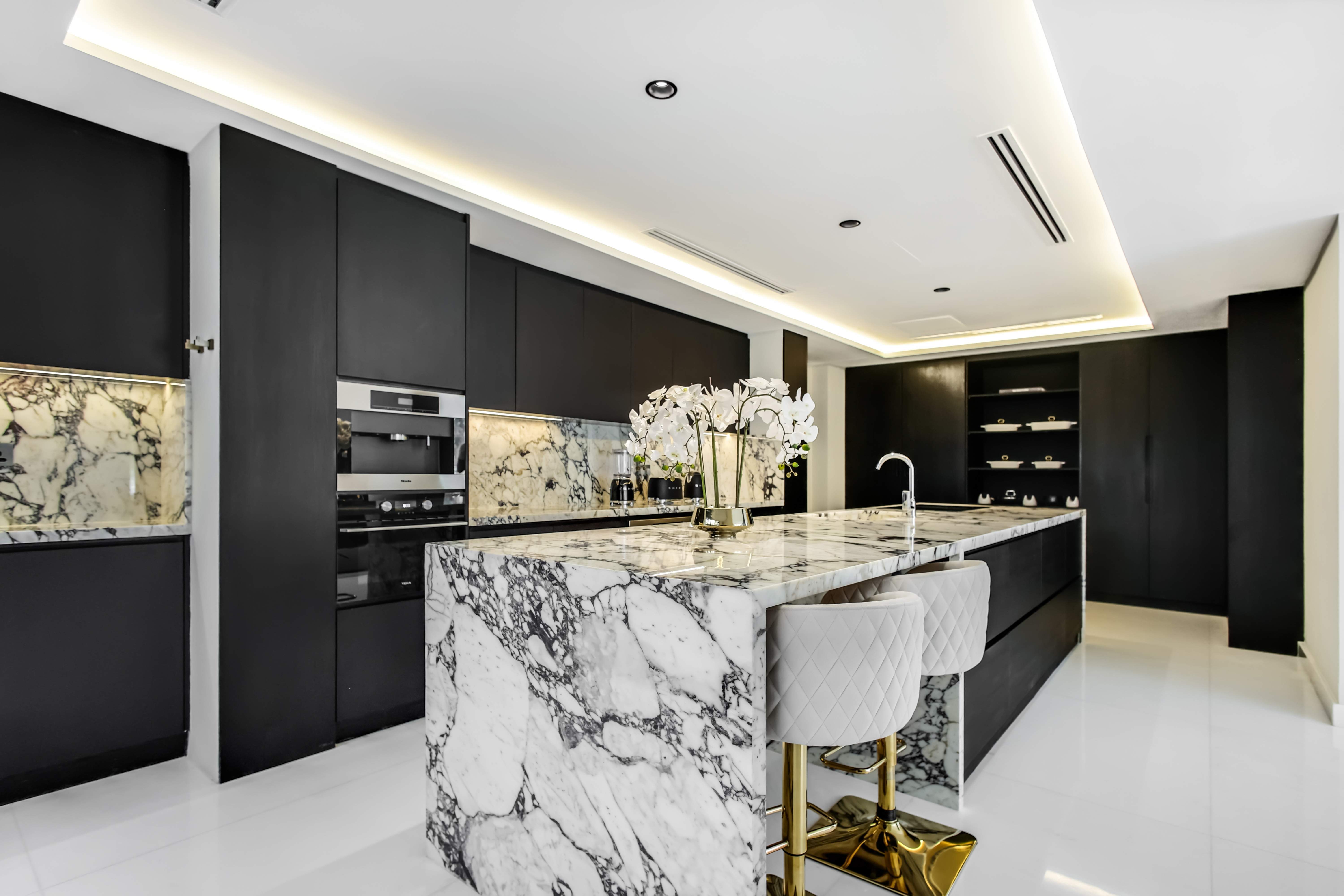 The Lakes  - Villa 6 Bedrooms - picture 14