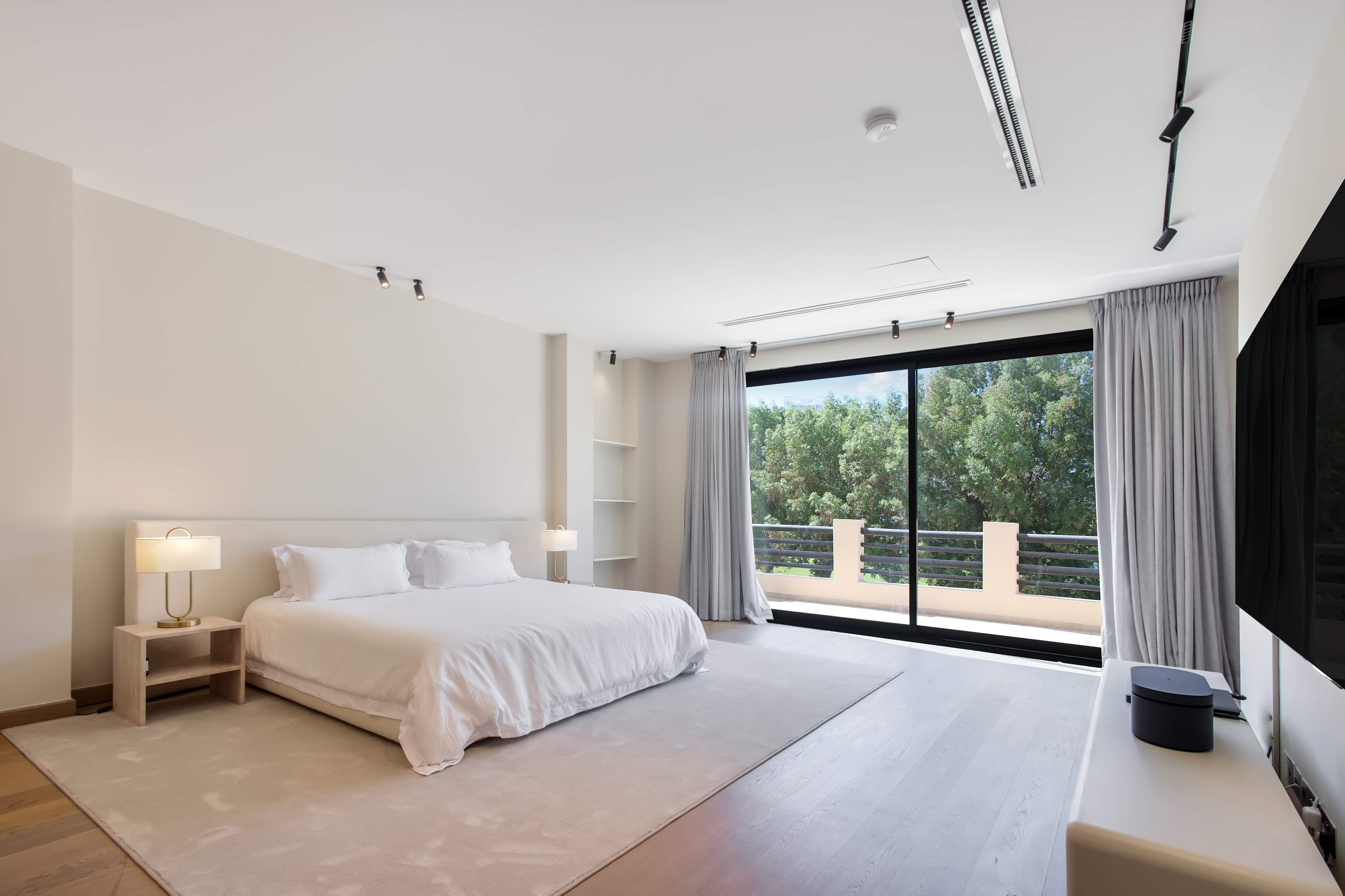 The Lakes  - Villa 6 Bedrooms - picture 8