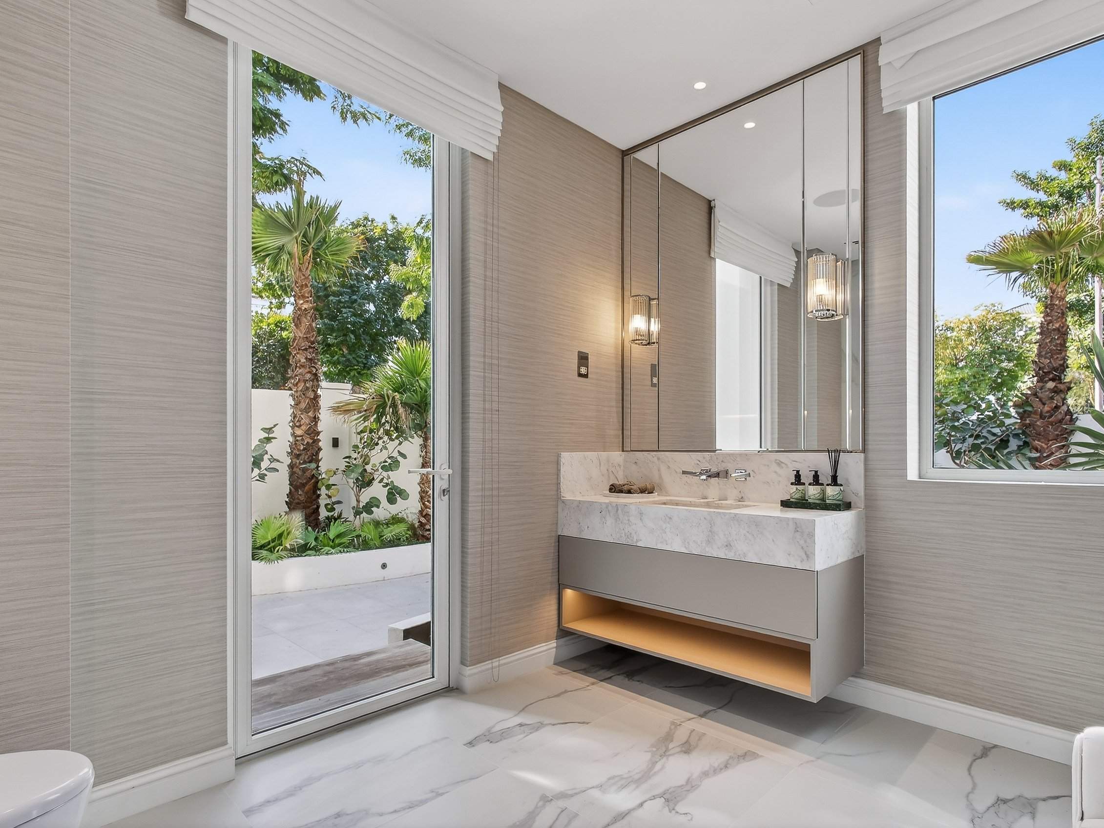 Al Barari  - Villa  - picture 2