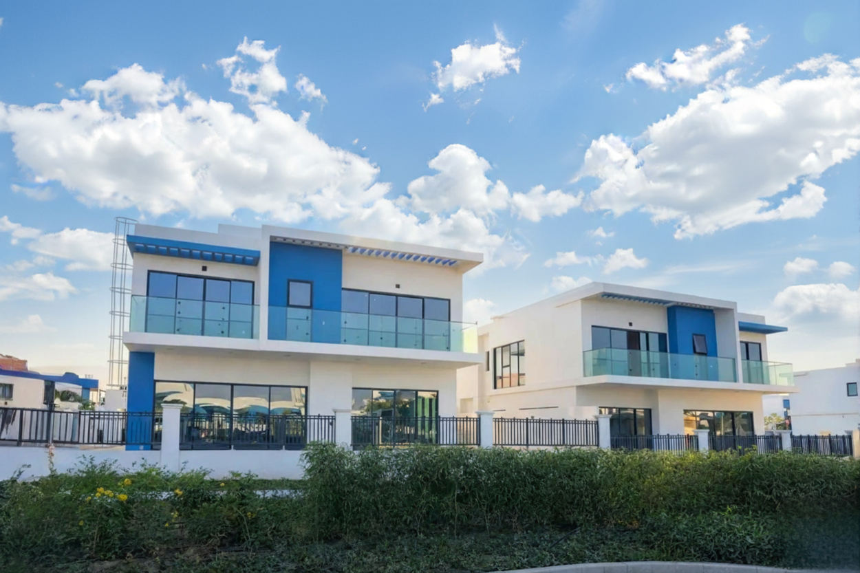 Damac Lagoons  - Villa  - picture 2