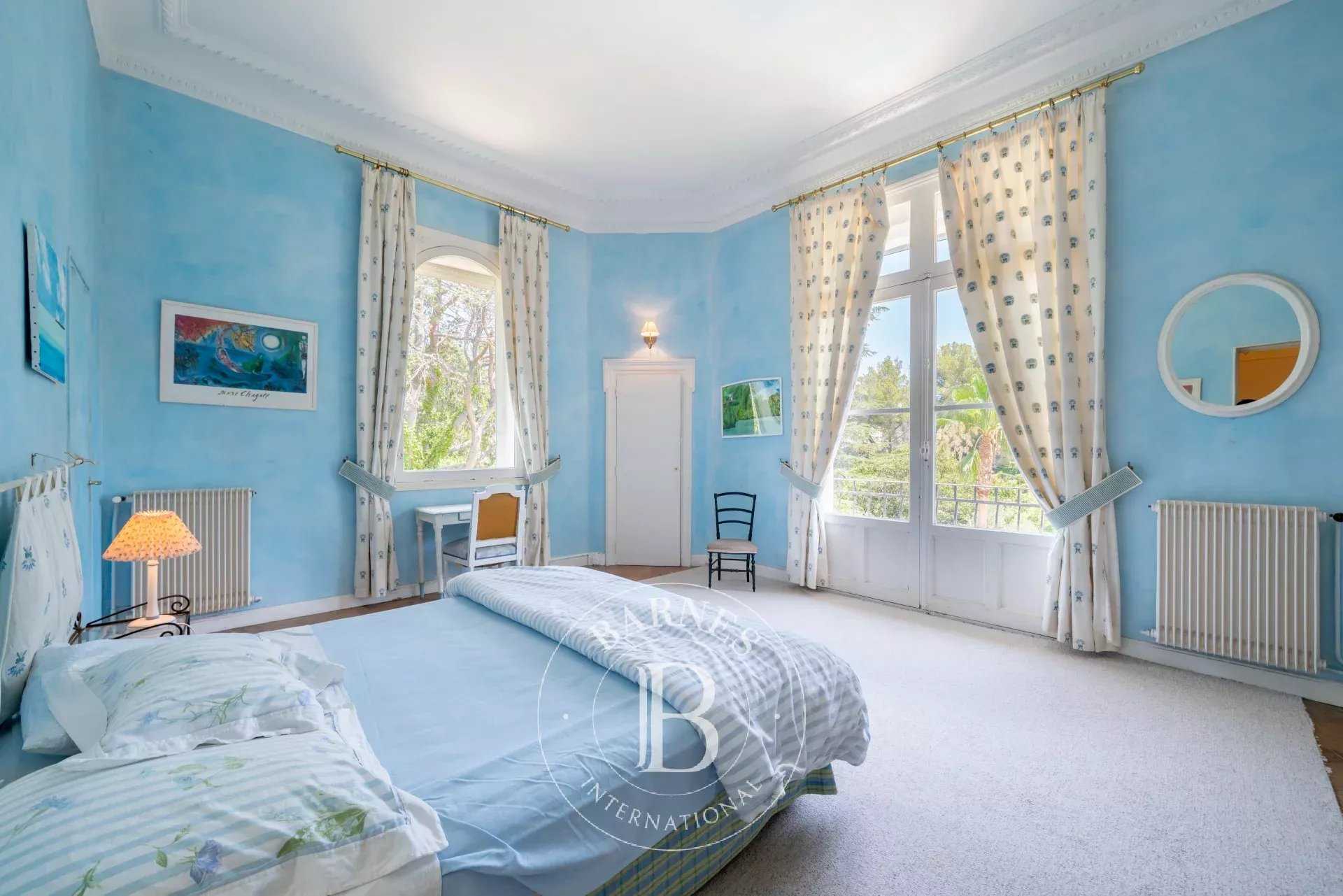 Saint-Raphaël  - Villa 10 Pièces 9 Chambres