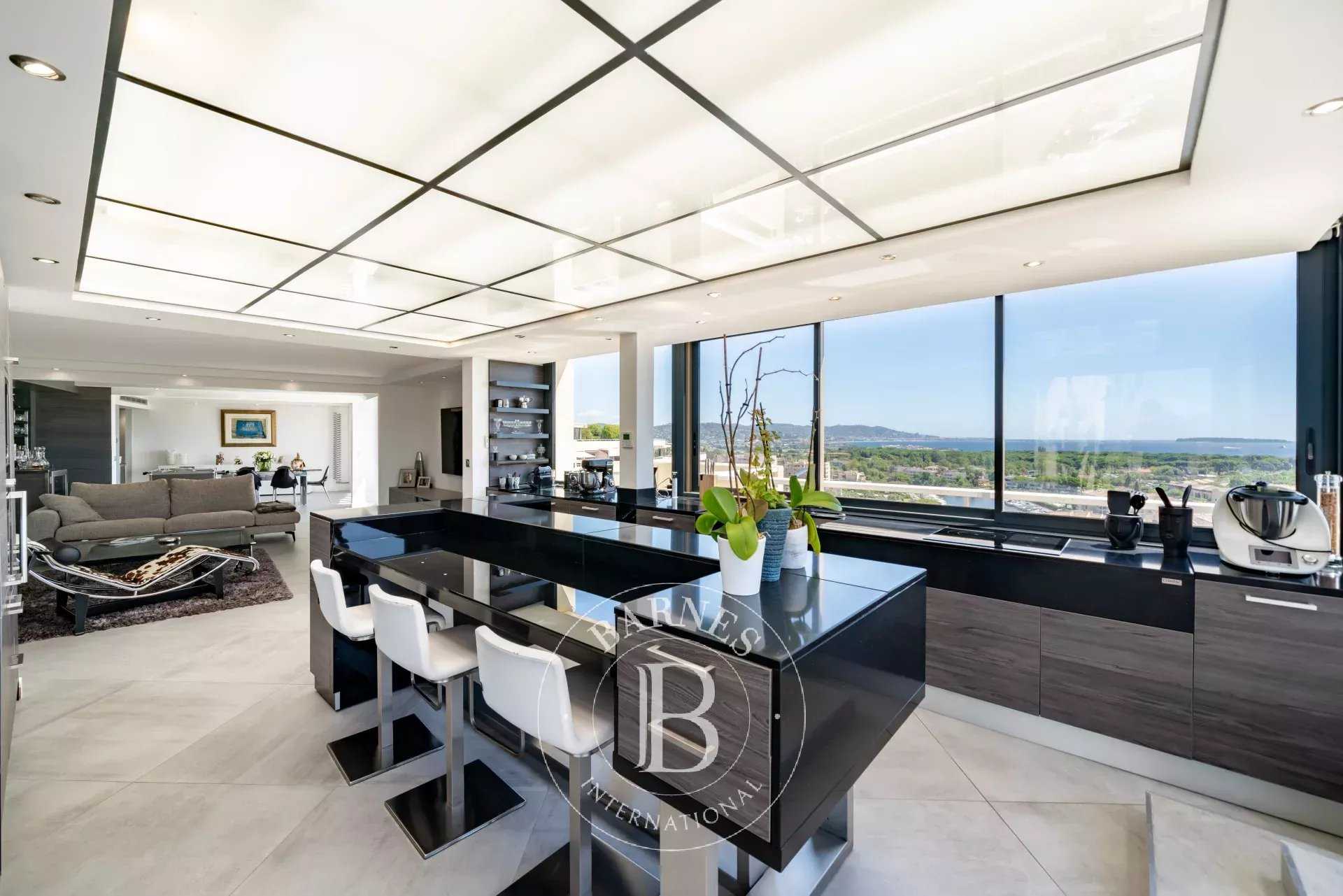 Mandelieu-la-Napoule  - Piso 5 Cuartos 3 Habitaciones