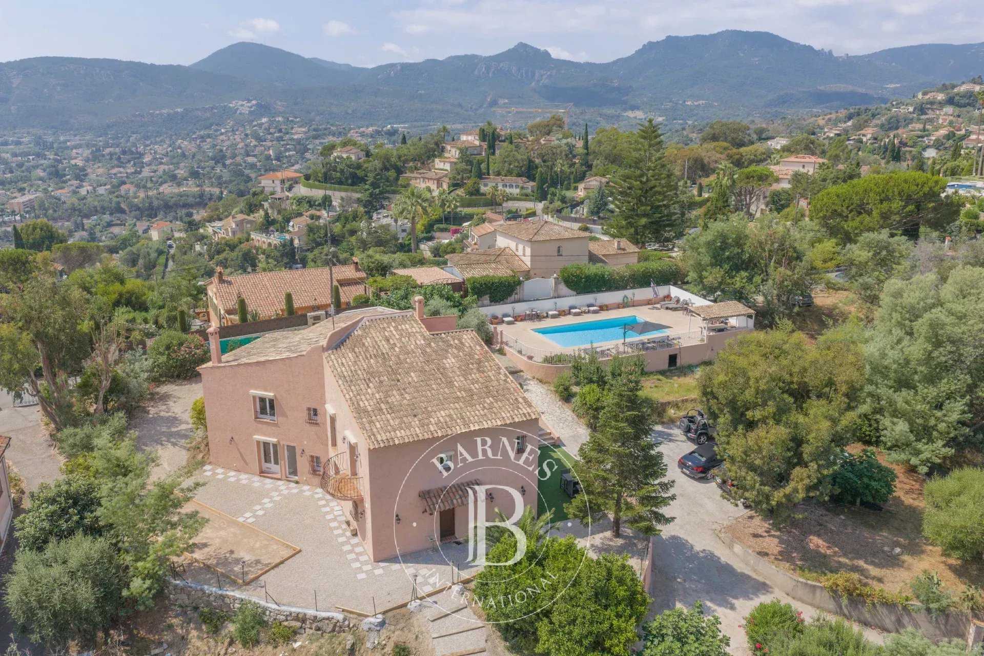 MANDELIEU-LA-NAPOULE - SEA & HILLS VIEW VILLA picture 18
