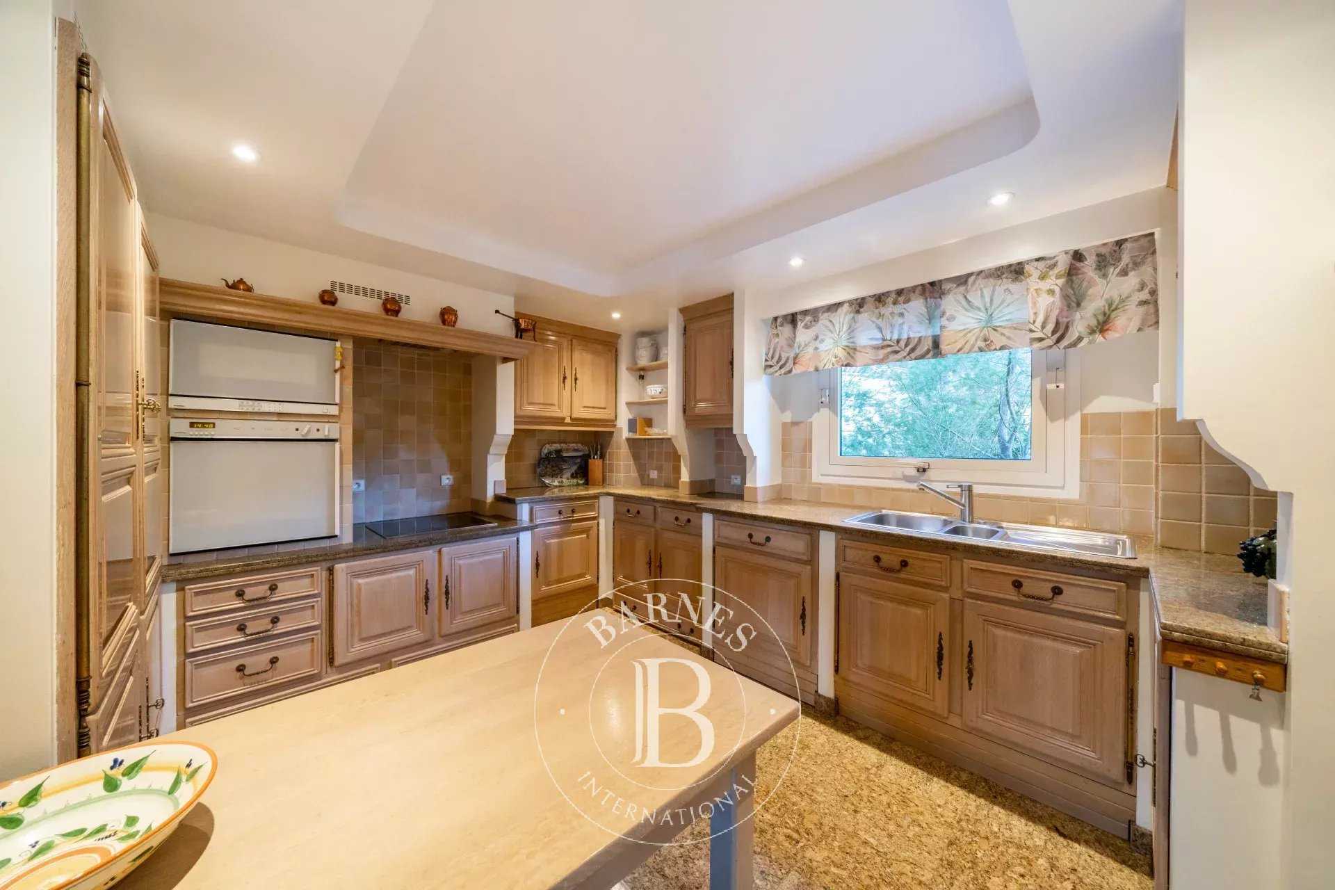 Théoule-sur-Mer  - Villa 7 Pi&egrave;ces 5 Chambres