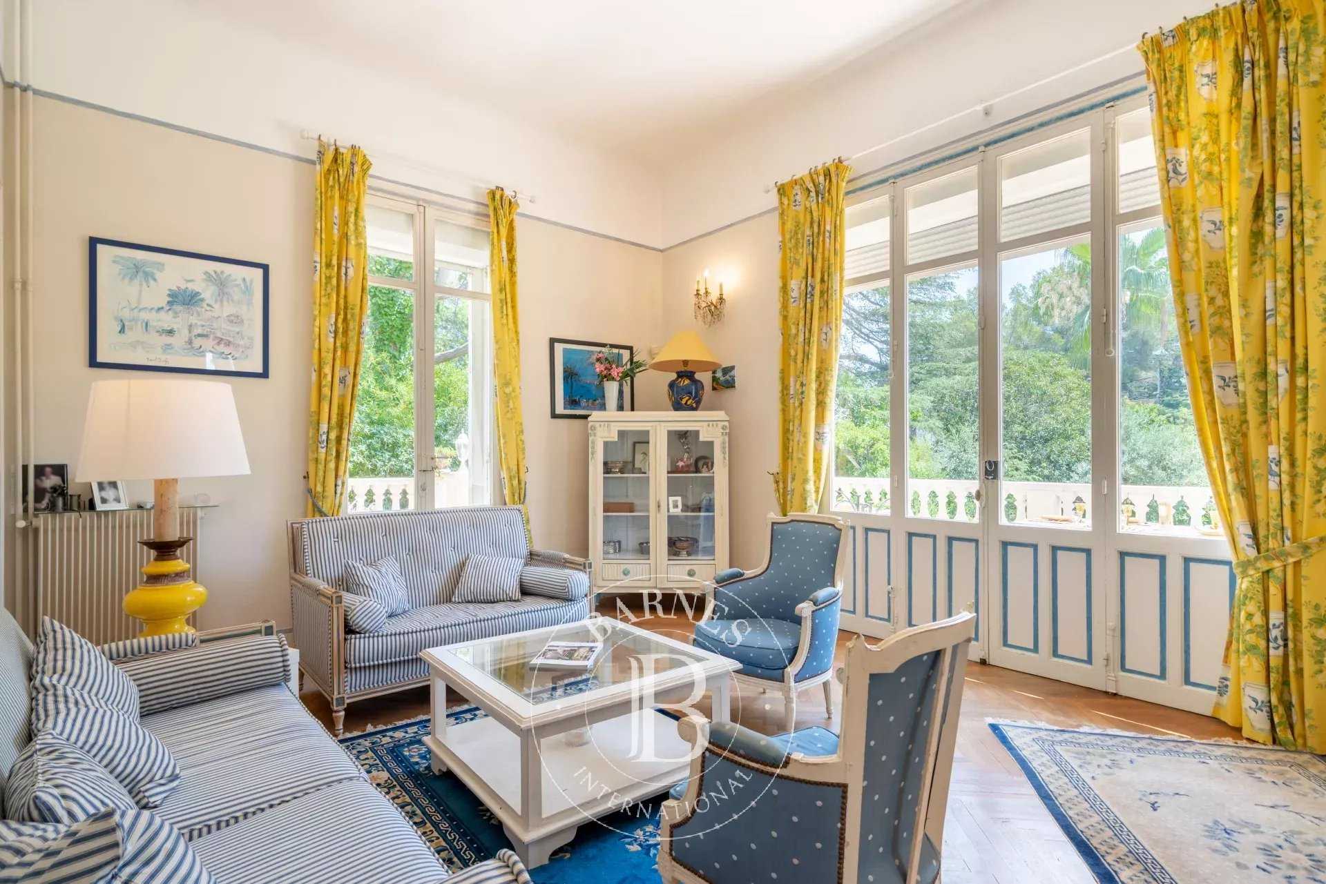 Saint-Raphaël  - Villa 10 Pièces 9 Chambres