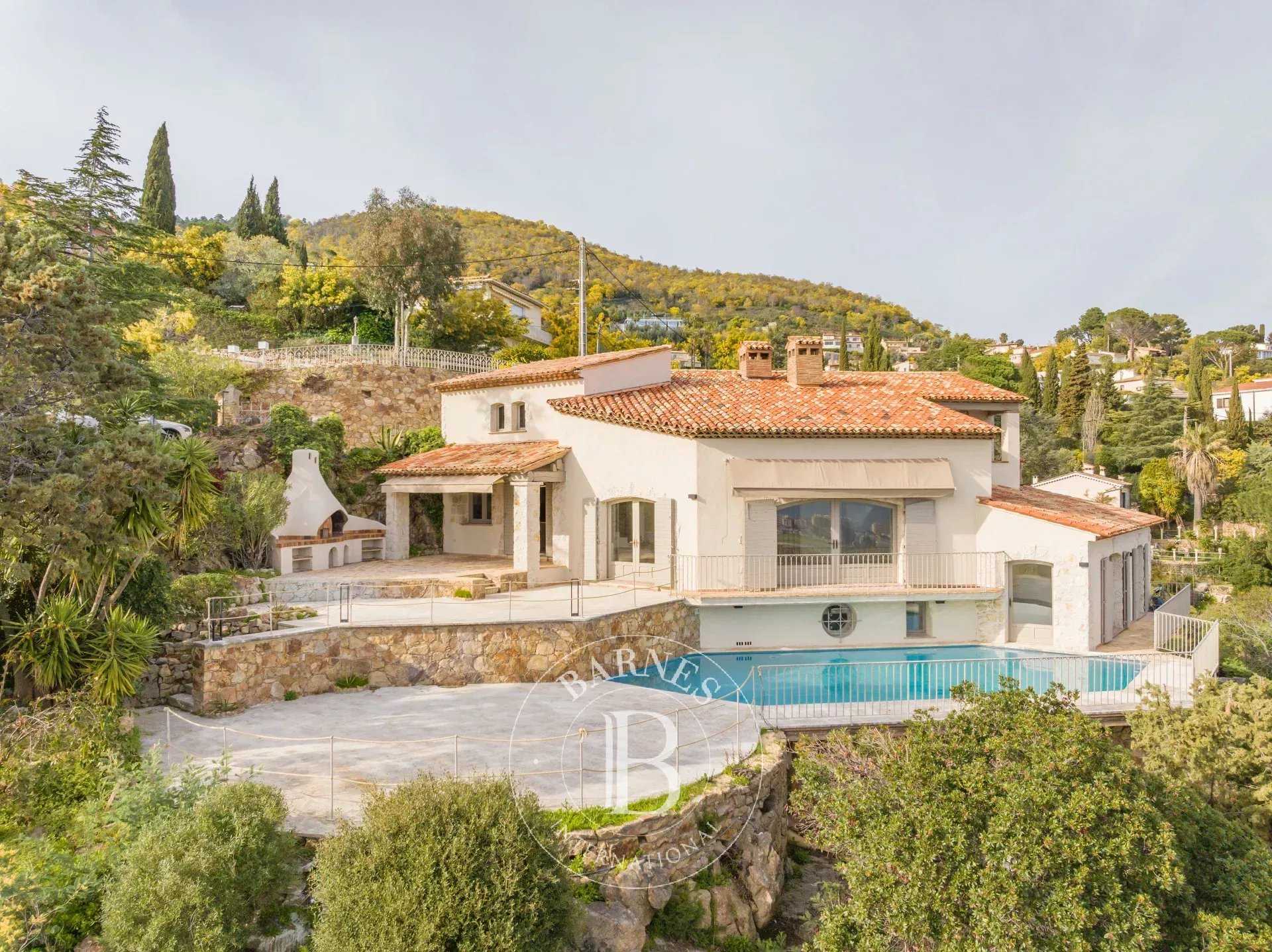 Mandelieu-la-Napoule  - Villa 