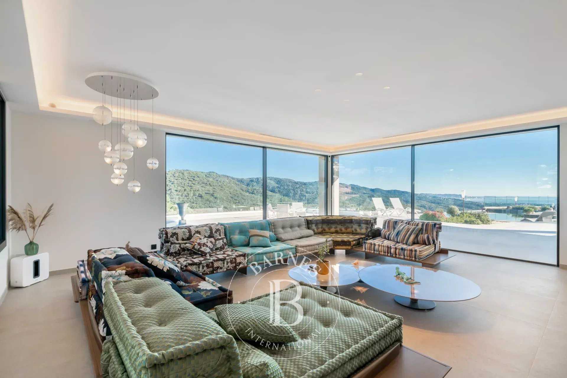 Mandelieu-la-Napoule  - Villa 4 Bedrooms