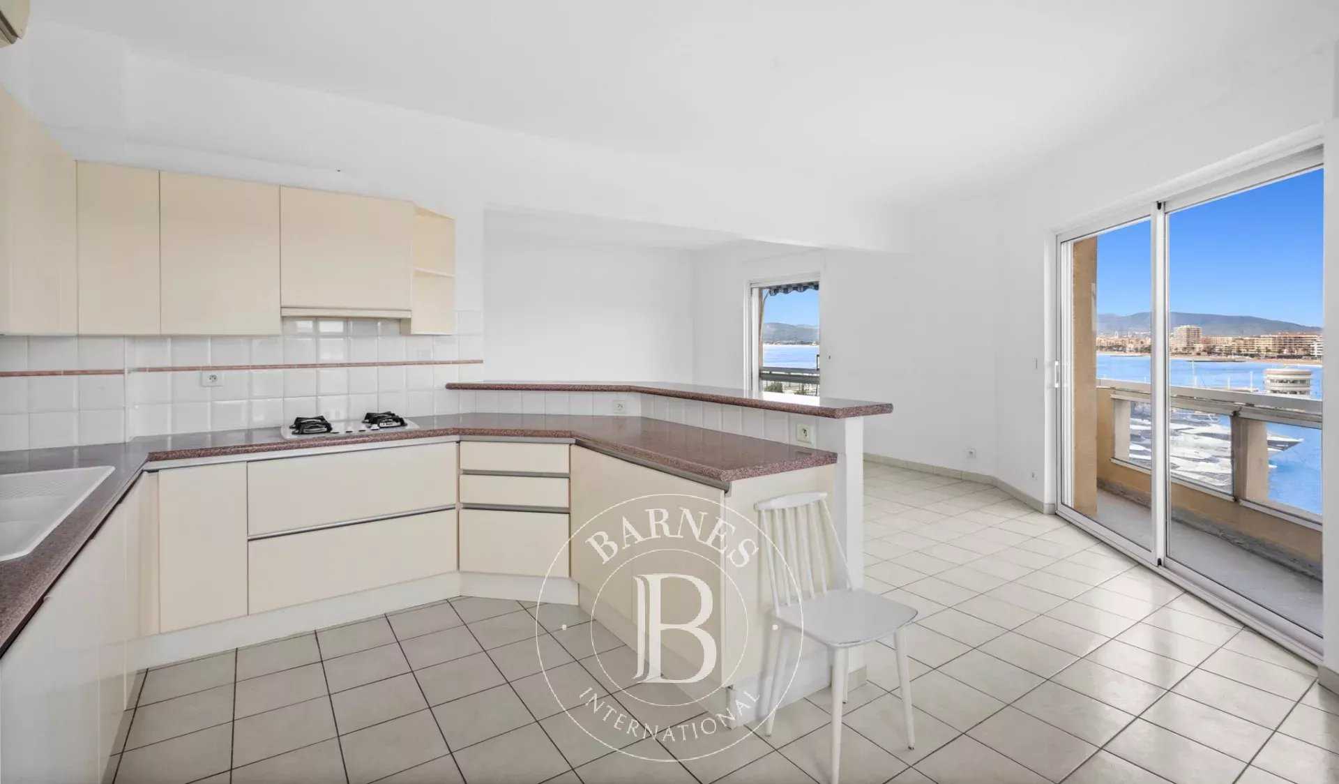 Saint-Raphaël  - Piso 4 Cuartos 3 Habitaciones