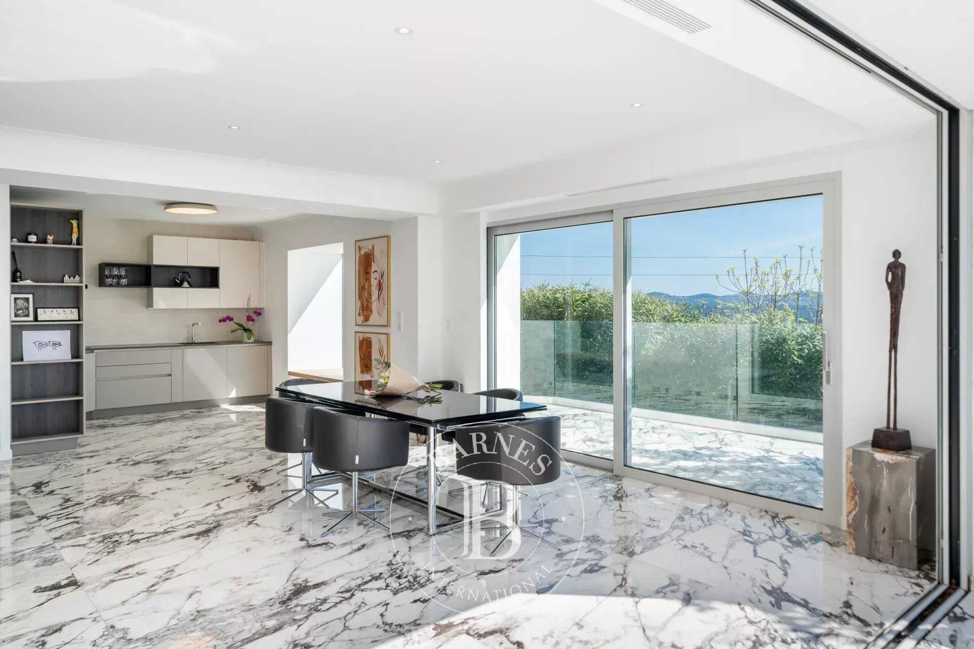 Mandelieu-la-Napoule  - Villa 6 Pi&egrave;ces 5 Chambres