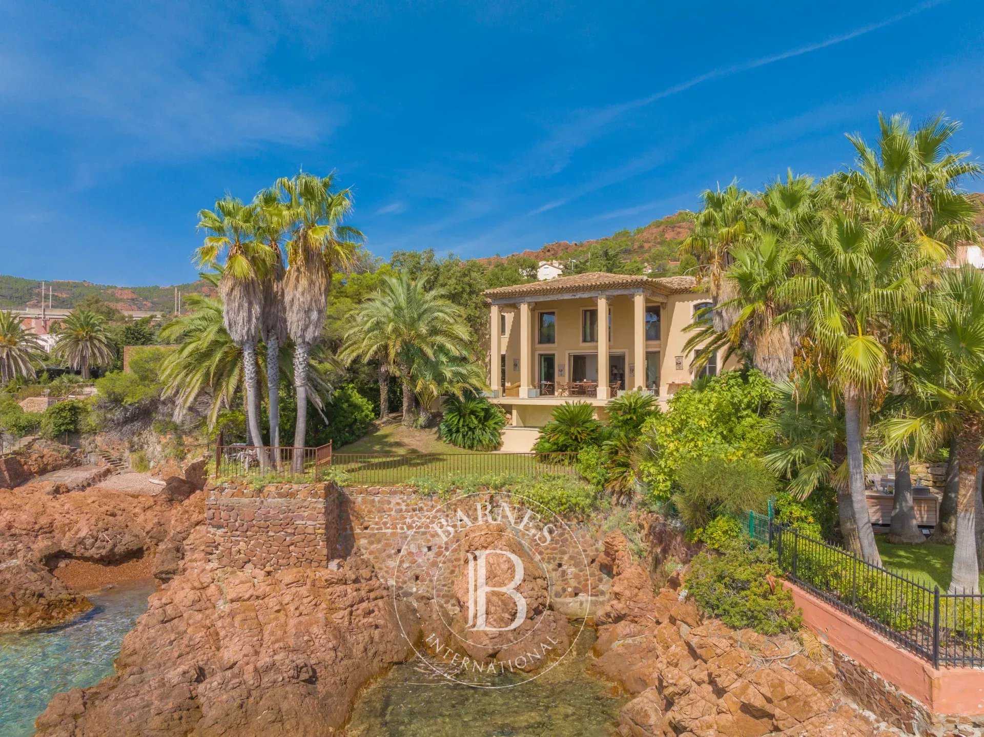 Saint-Raphaël  - Villa 5 Bedrooms