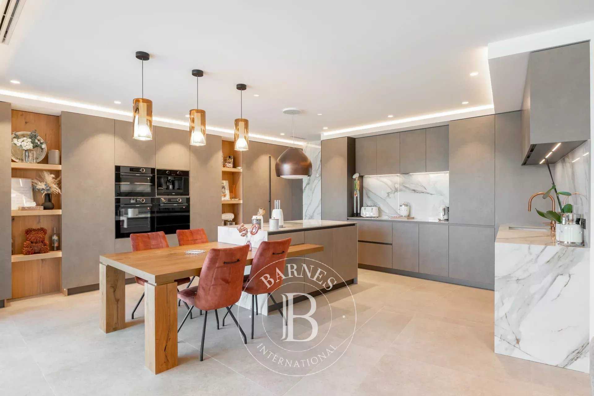 Mandelieu-la-Napoule  - Villa 4 Bedrooms